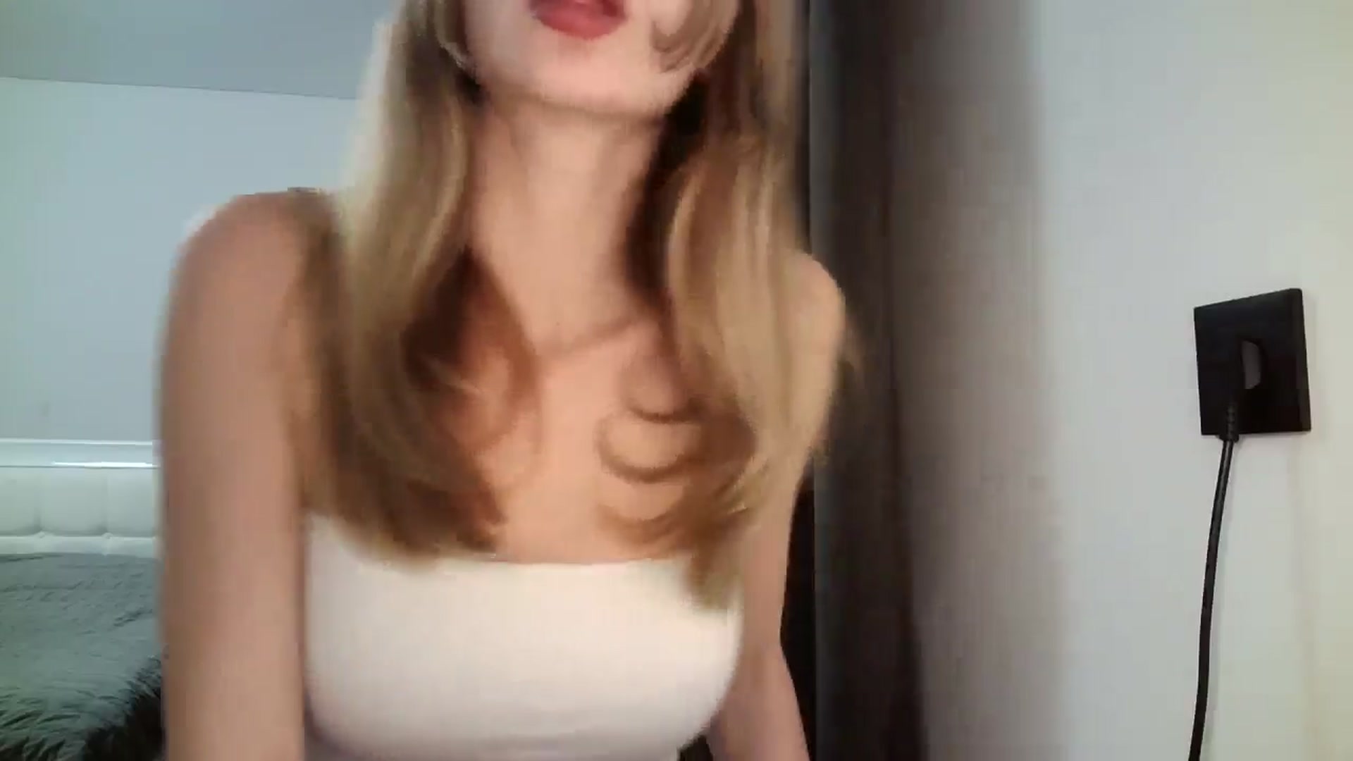 Gallery image thumbnail from MaryyCo's myfreecams stream on, 01/22/2025, 19:00 image 19 of 20