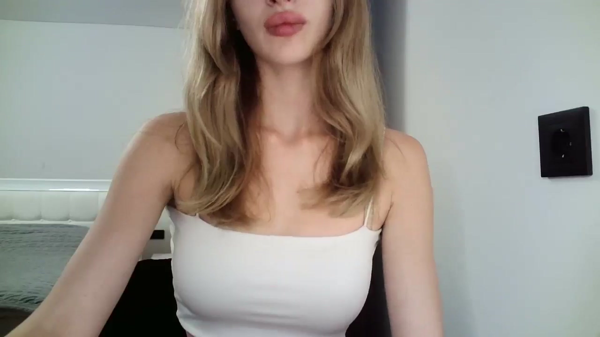 Gallery image thumbnail from MaryyCo's myfreecams stream on, 01/24/2025, 13:19 image 7 of 20