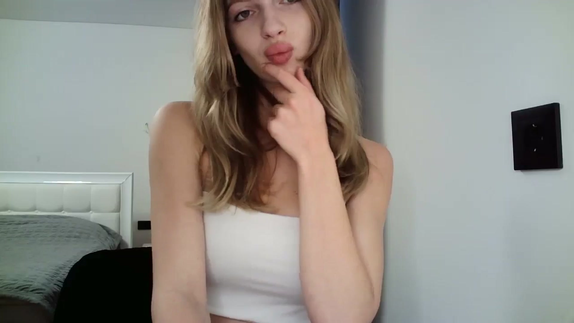 Gallery image thumbnail from MaryyCo's myfreecams stream on, 01/24/2025, 13:19 image 13 of 20