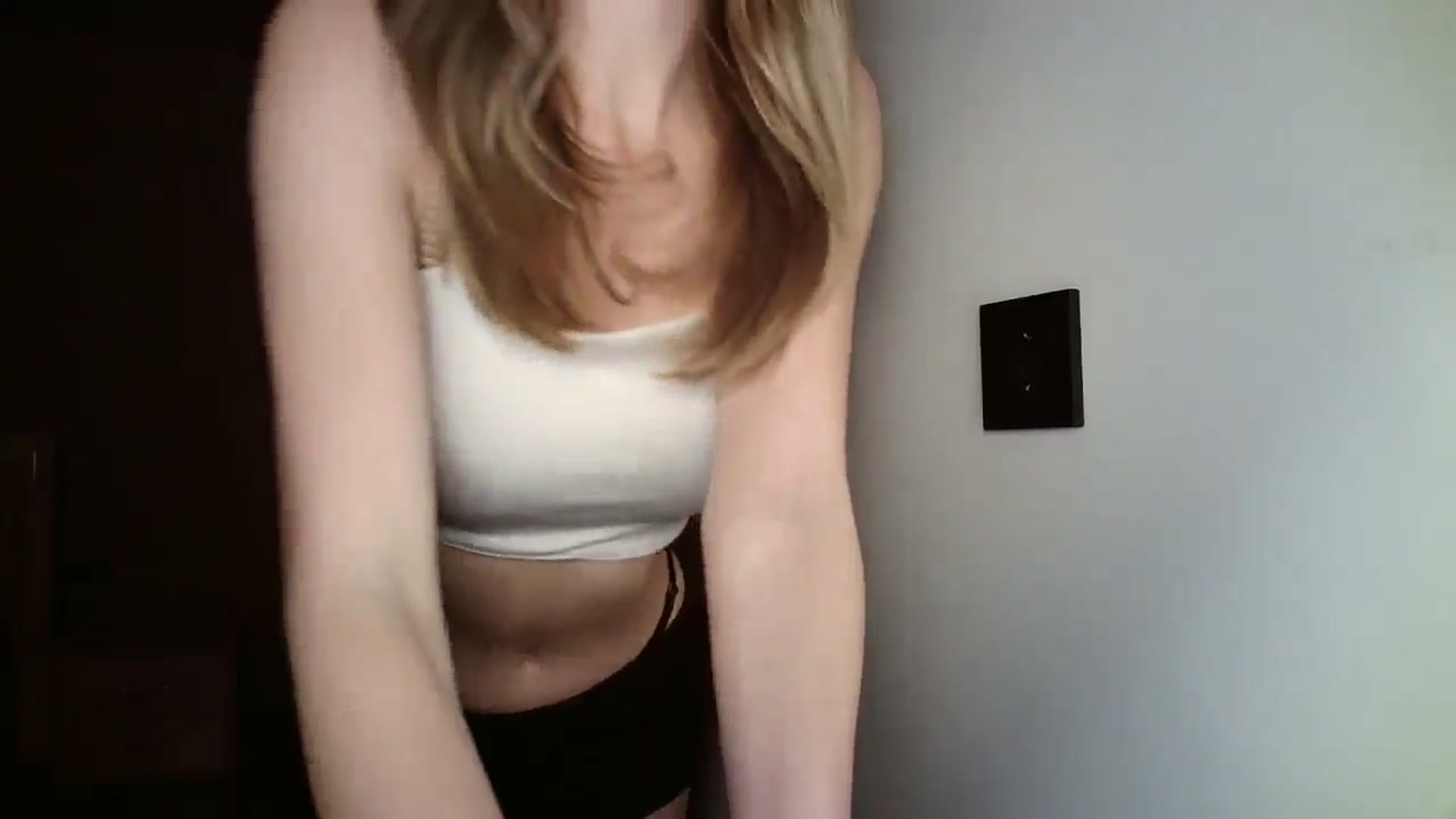 Gallery image thumbnail from MaryyCo's myfreecams stream on, 02/10/2025, 01:49 image 16 of 20