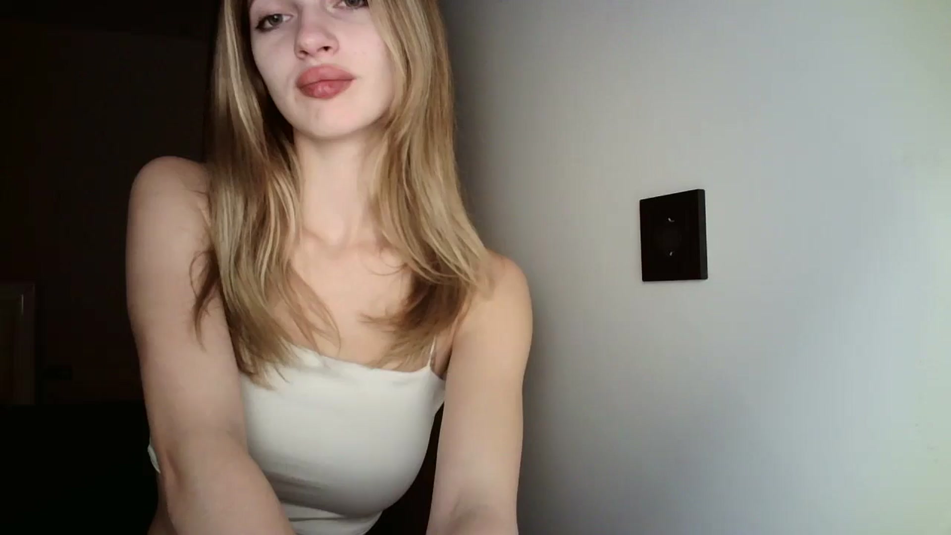 Gallery image thumbnail from MaryyCo's myfreecams stream on, 02/10/2025, 01:49 image 7 of 20