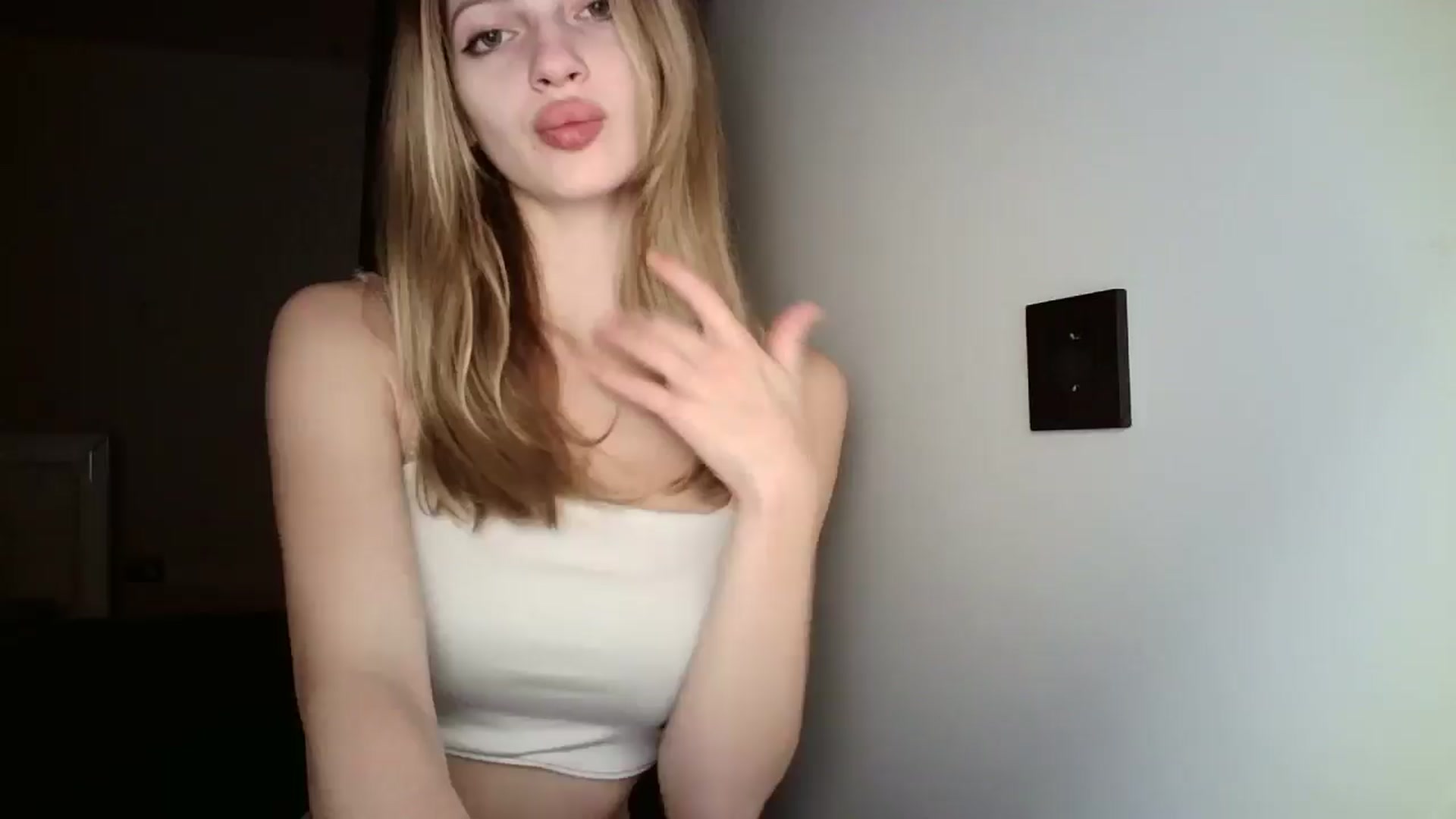 Gallery image thumbnail from MaryyCo's myfreecams stream on, 02/10/2025, 01:49 image 3 of 20