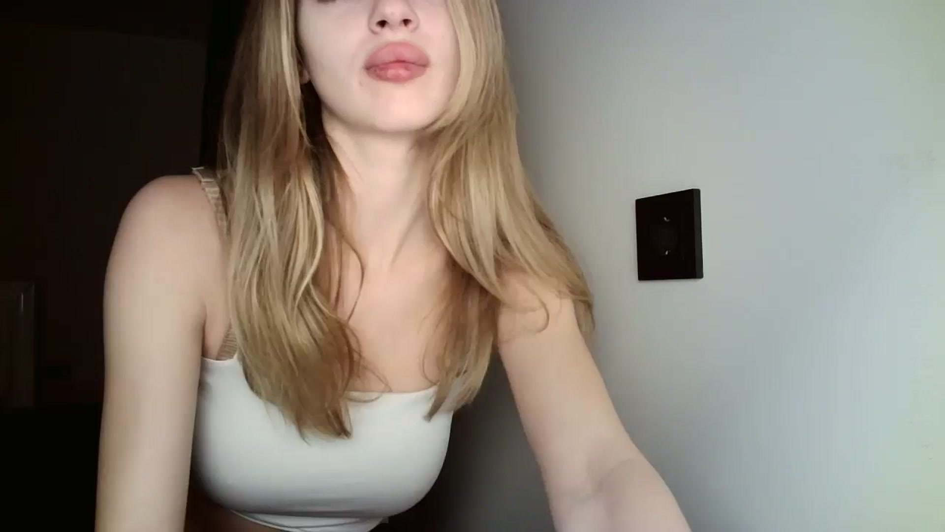 Gallery image thumbnail from MaryyCo's myfreecams stream on, 02/10/2025, 01:49 image 20 of 20