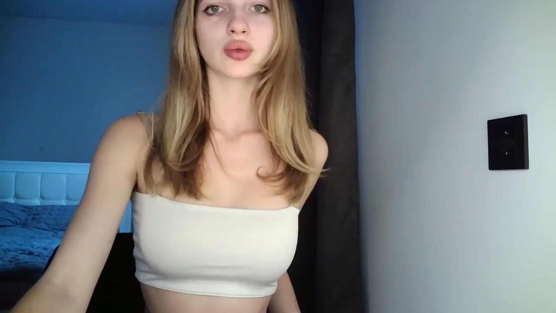Gallery image thumbnail from MaryyCo's myfreecams stream on, 02/11/2025, 15:33 image 8 of 20