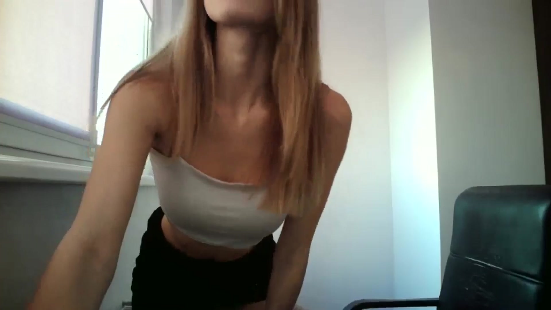 Gallery image thumbnail from MaryyCo's myfreecams stream on, 02/18/2025, 15:08 image 16 of 20