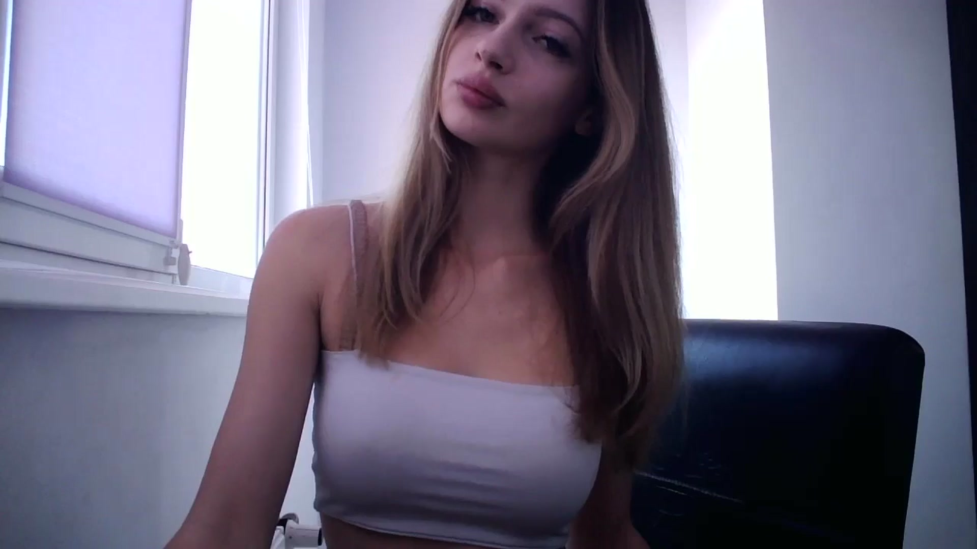 Gallery image thumbnail from MaryyCo's myfreecams stream on, 02/24/2025, 11:08 image 3 of 20