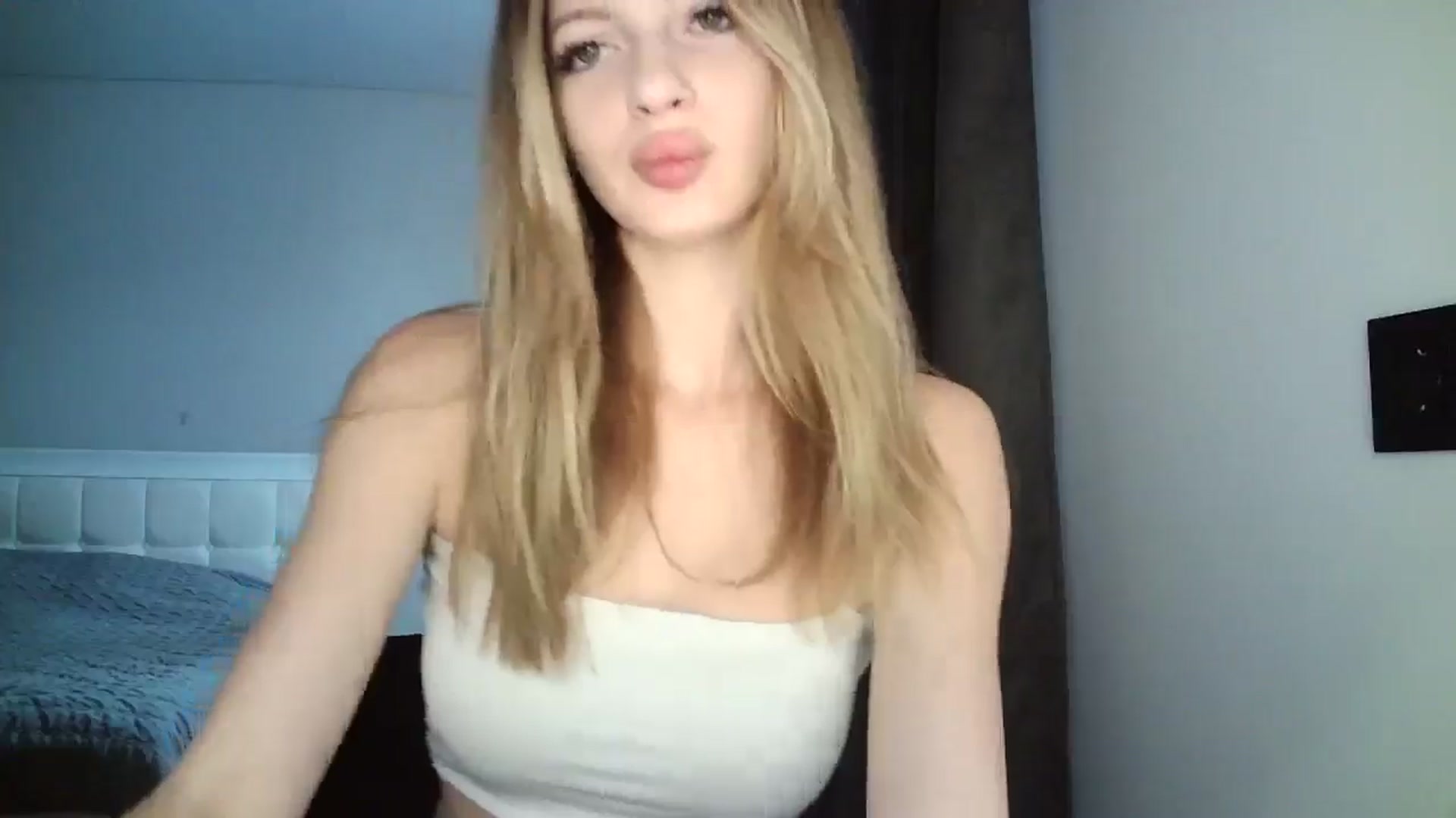 Gallery image thumbnail from MaryyCo's myfreecams stream on, 03/01/2025, 14:05 image 6 of 20