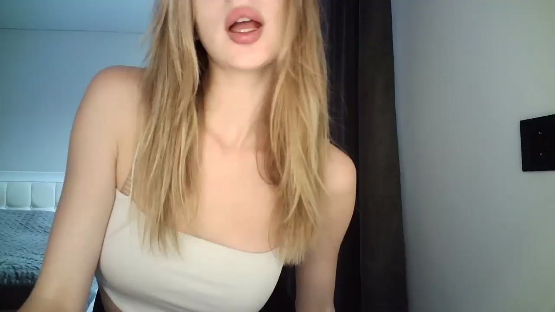 Gallery image thumbnail from MaryyCo's myfreecams stream on, 03/01/2025, 14:44 image 1 of 20