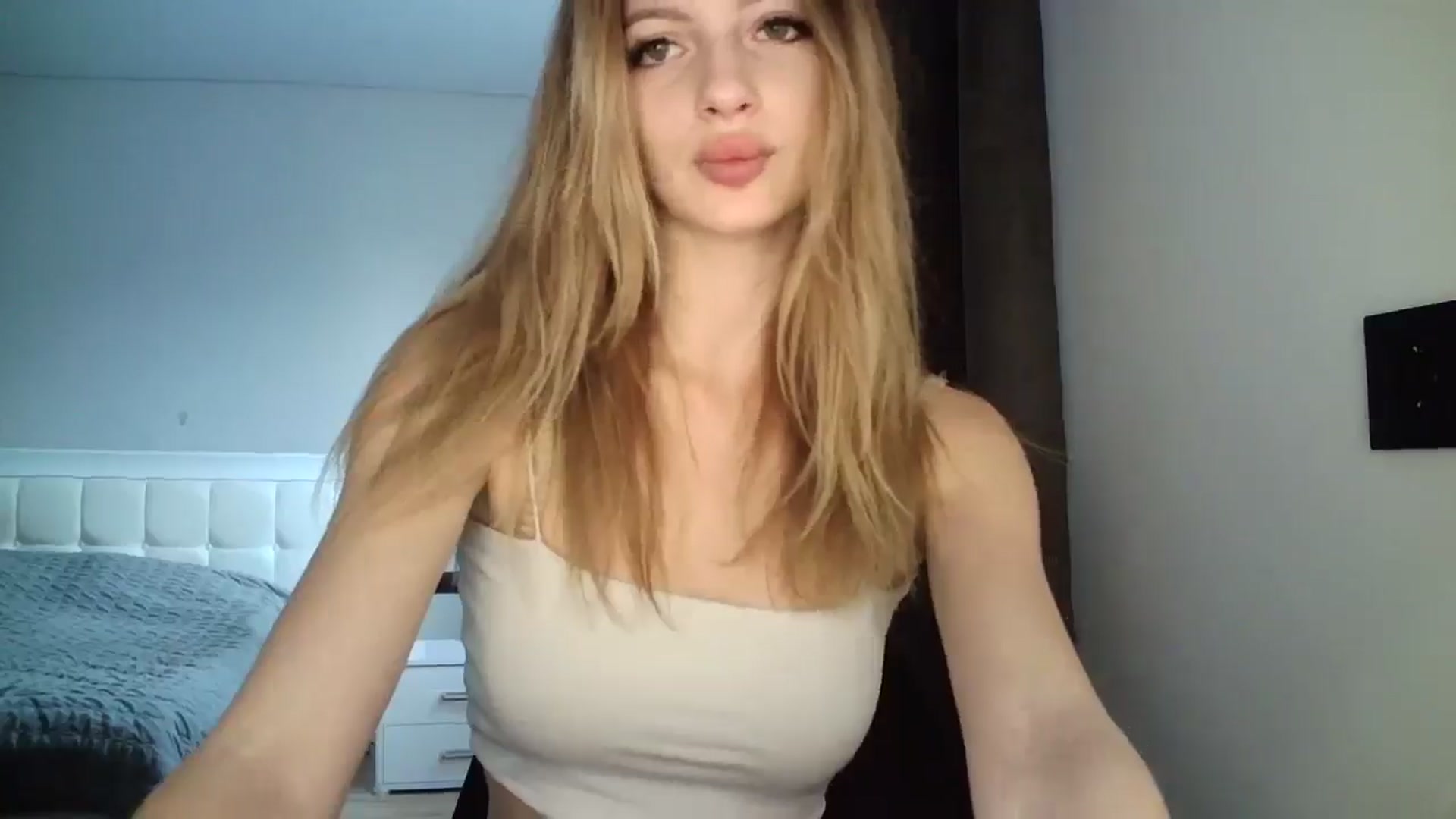 Gallery image thumbnail from MaryyCo's myfreecams stream on, 03/01/2025, 14:44 image 4 of 20