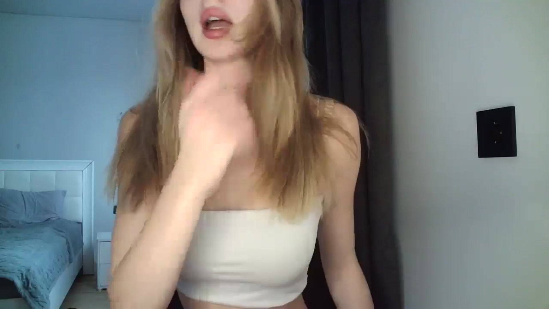 Gallery image thumbnail from MaryyCo's myfreecams stream on, 03/02/2025, 14:38 image 9 of 20