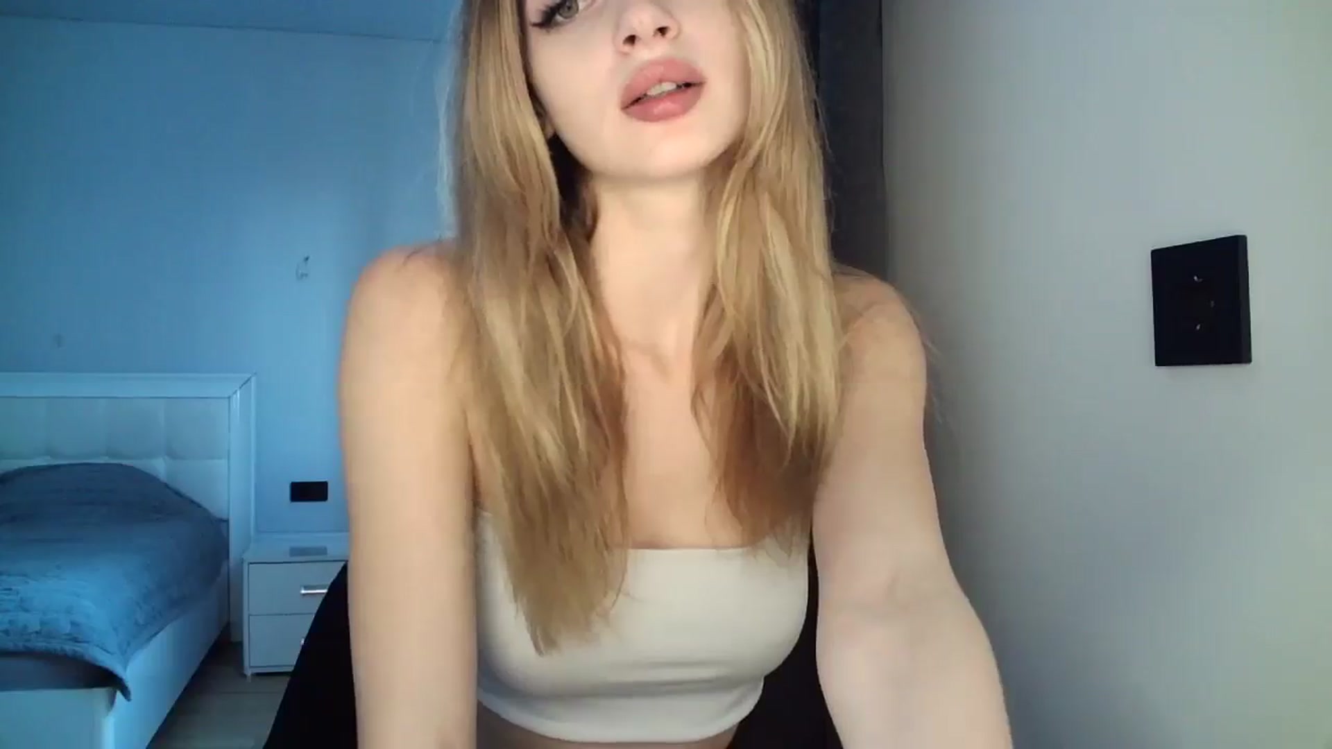 Gallery image thumbnail from MaryyCo's myfreecams stream on, 03/06/2025, 15:28 image 8 of 20
