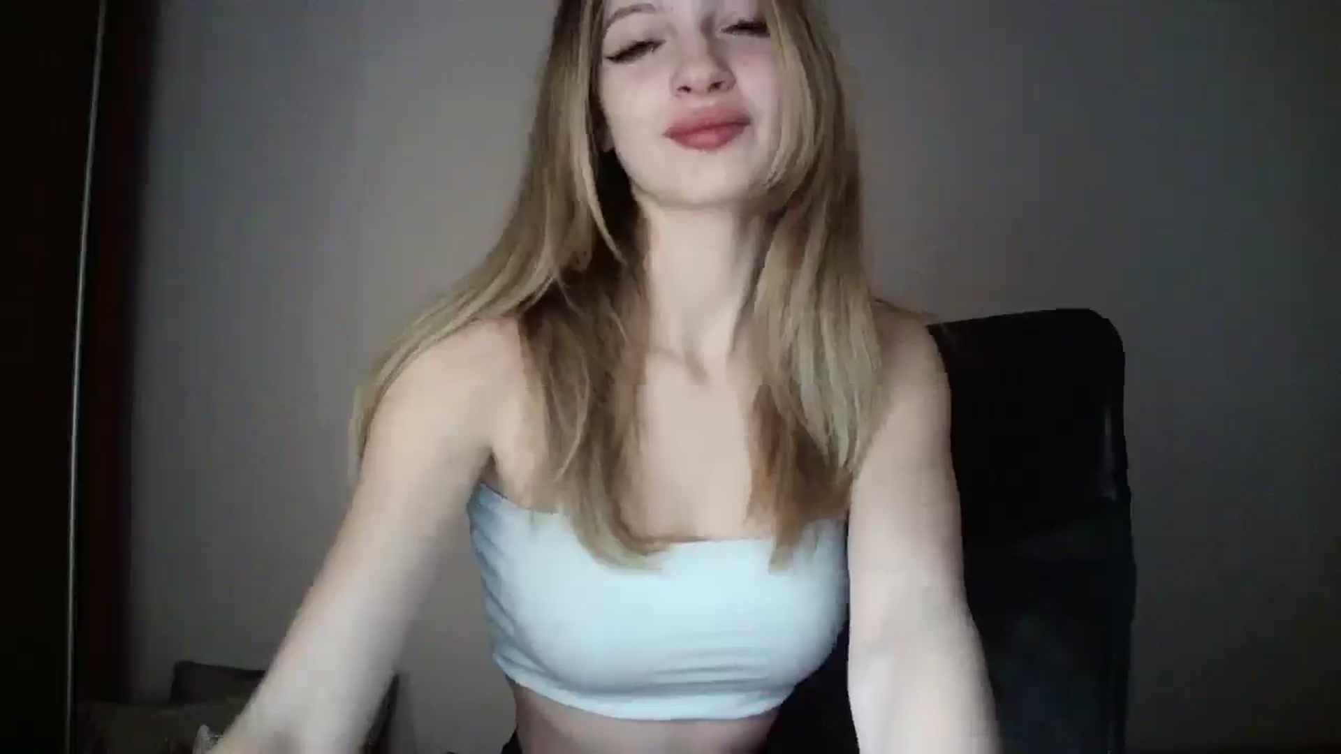 Gallery image thumbnail from MaryyCo's myfreecams stream on, 03/09/2025, 14:31 image 10 of 20