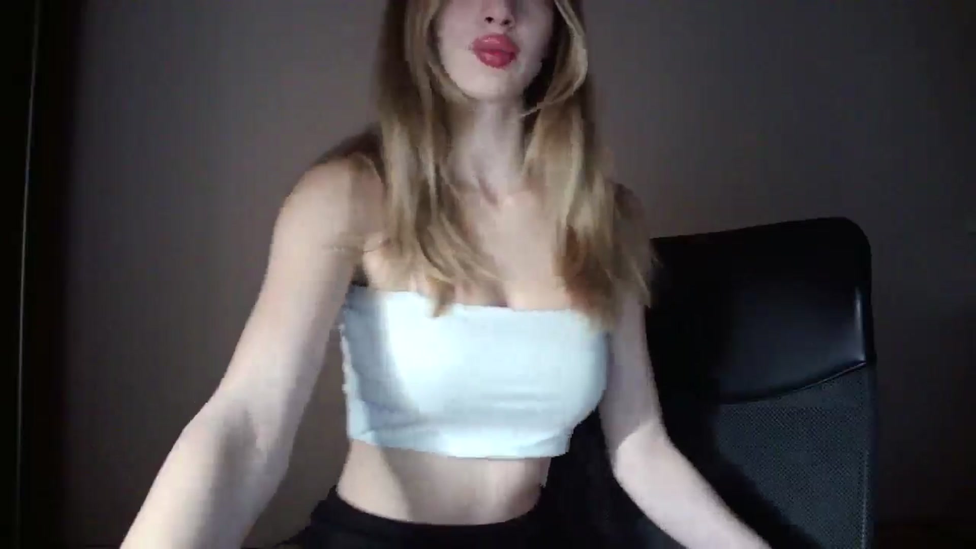 Gallery image thumbnail from MaryyCo's myfreecams stream on, 03/12/2025, 10:39 image 2 of 20