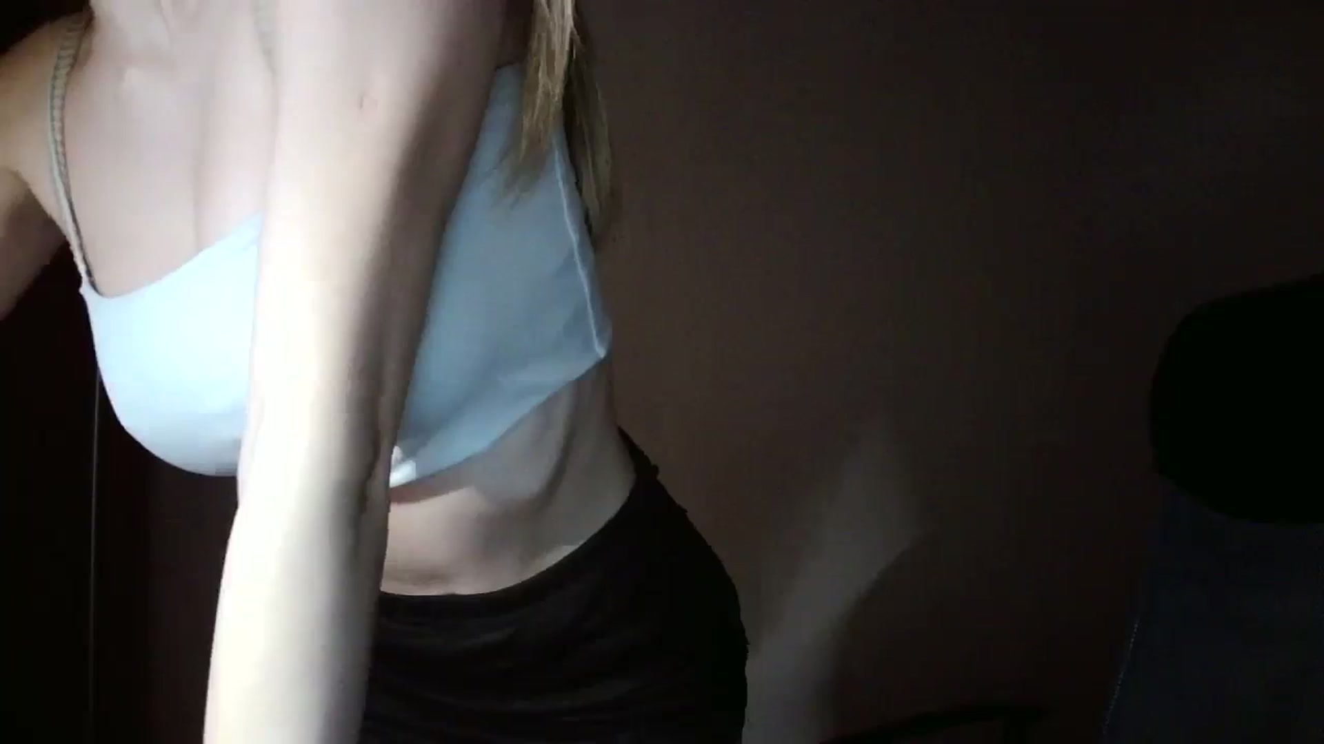 Gallery image thumbnail from MaryyCo's myfreecams stream on, 03/12/2025, 13:53 image 16 of 20