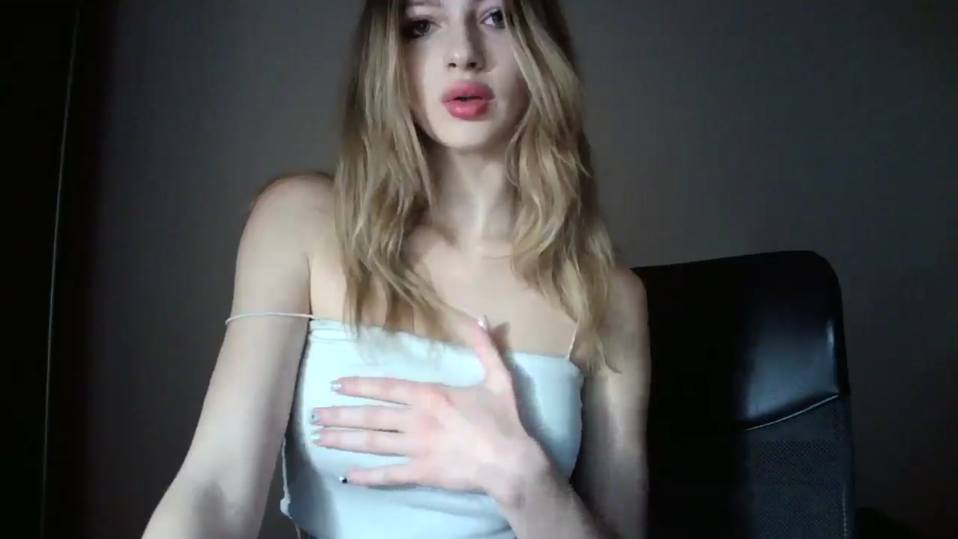 Gallery image thumbnail from MaryyCo's myfreecams stream on, 03/14/2025, 12:30 image 18 of 20