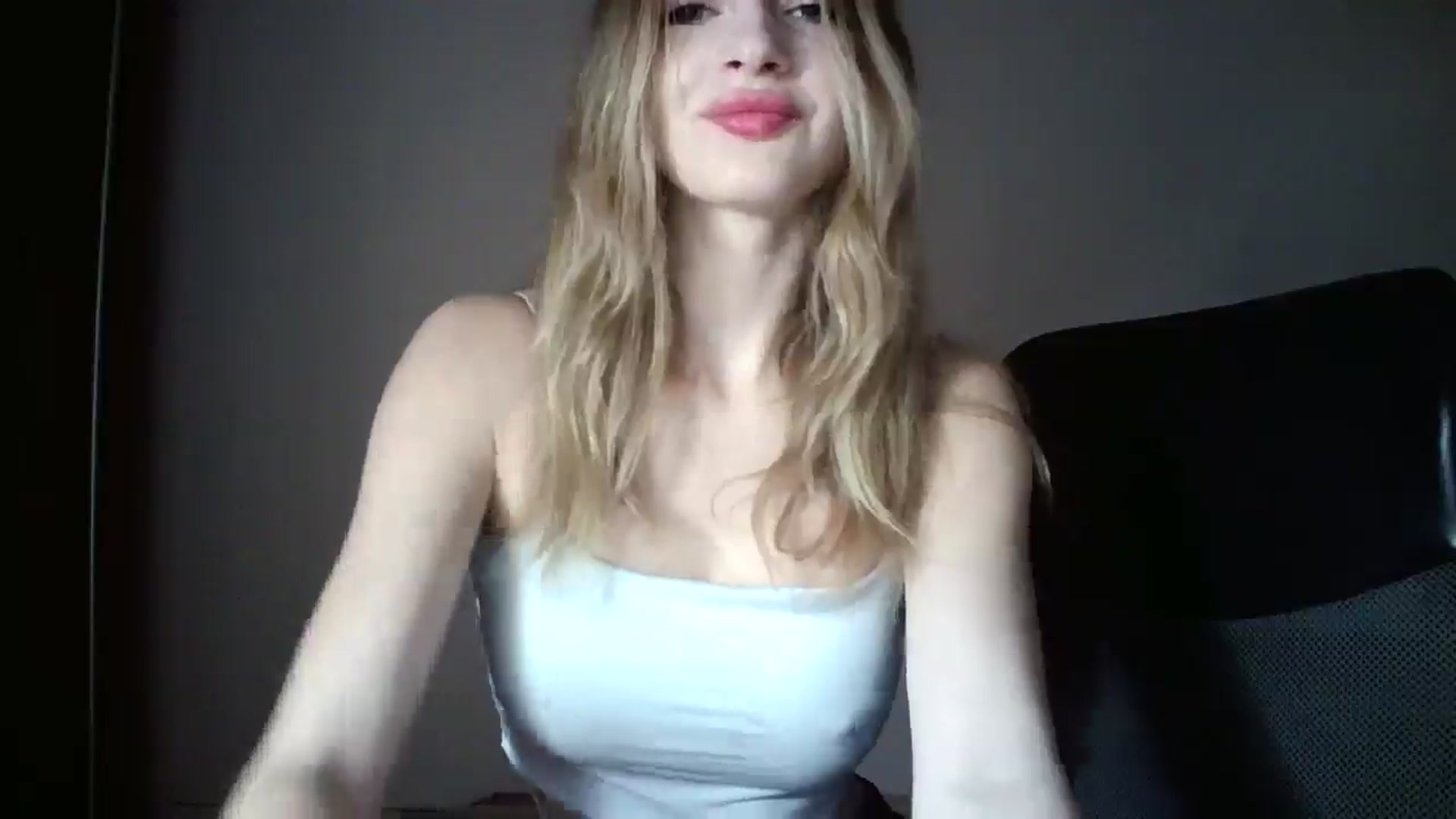 Gallery image thumbnail from MaryyCo's myfreecams stream on, 03/14/2025, 12:30 image 15 of 20