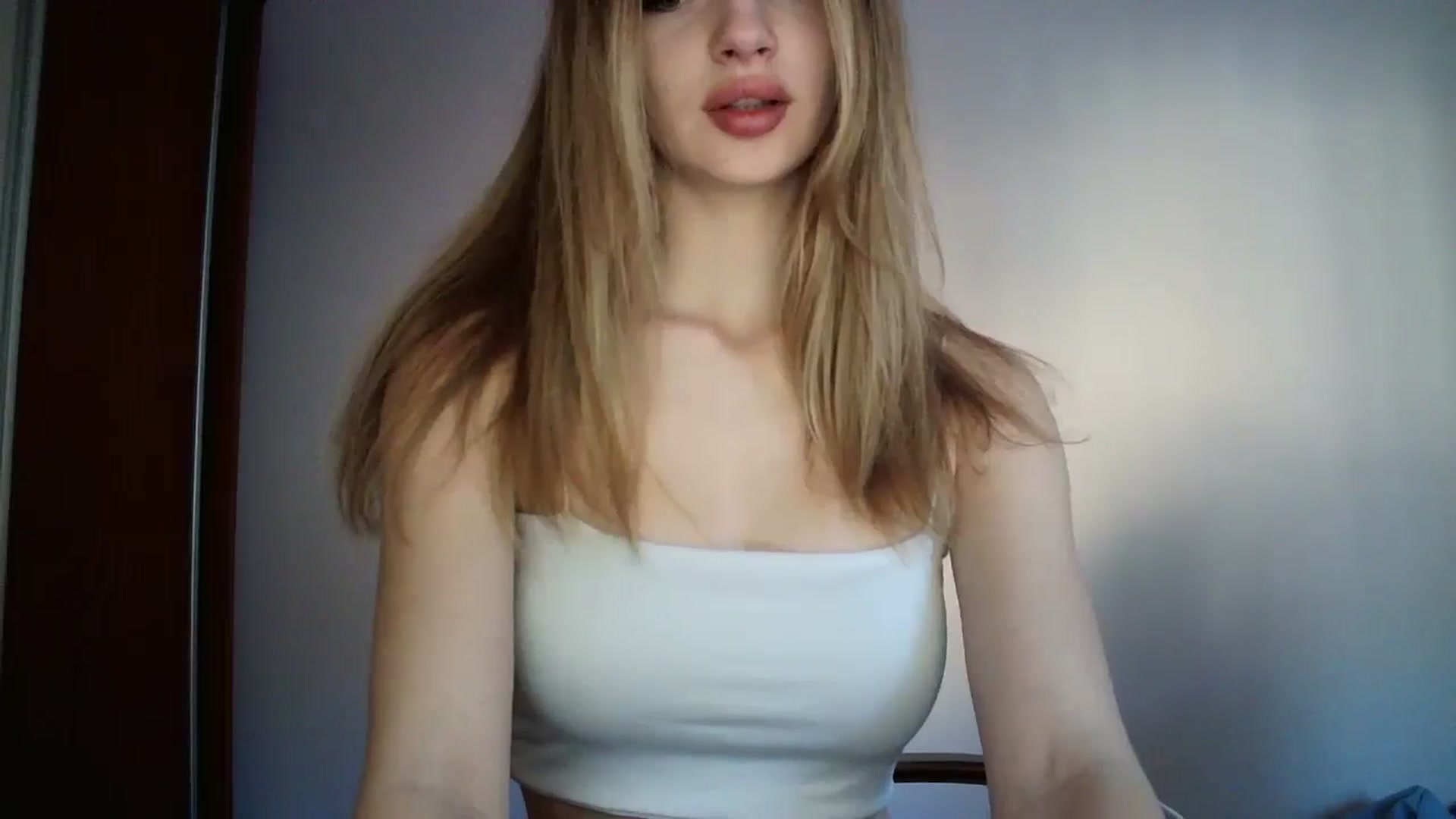 Gallery image thumbnail from MaryyCo's myfreecams stream on, 03/21/2025, 14:42 image 13 of 20