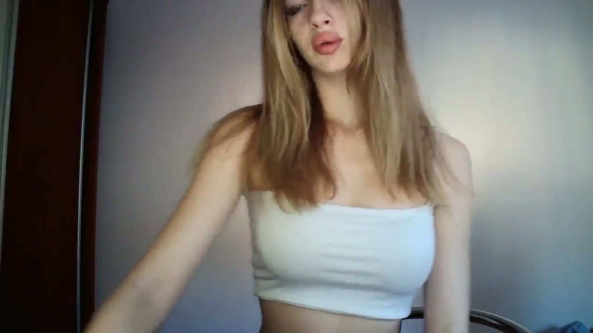 Gallery image thumbnail from MaryyCo's myfreecams stream on, 03/21/2025, 14:42 image 7 of 20