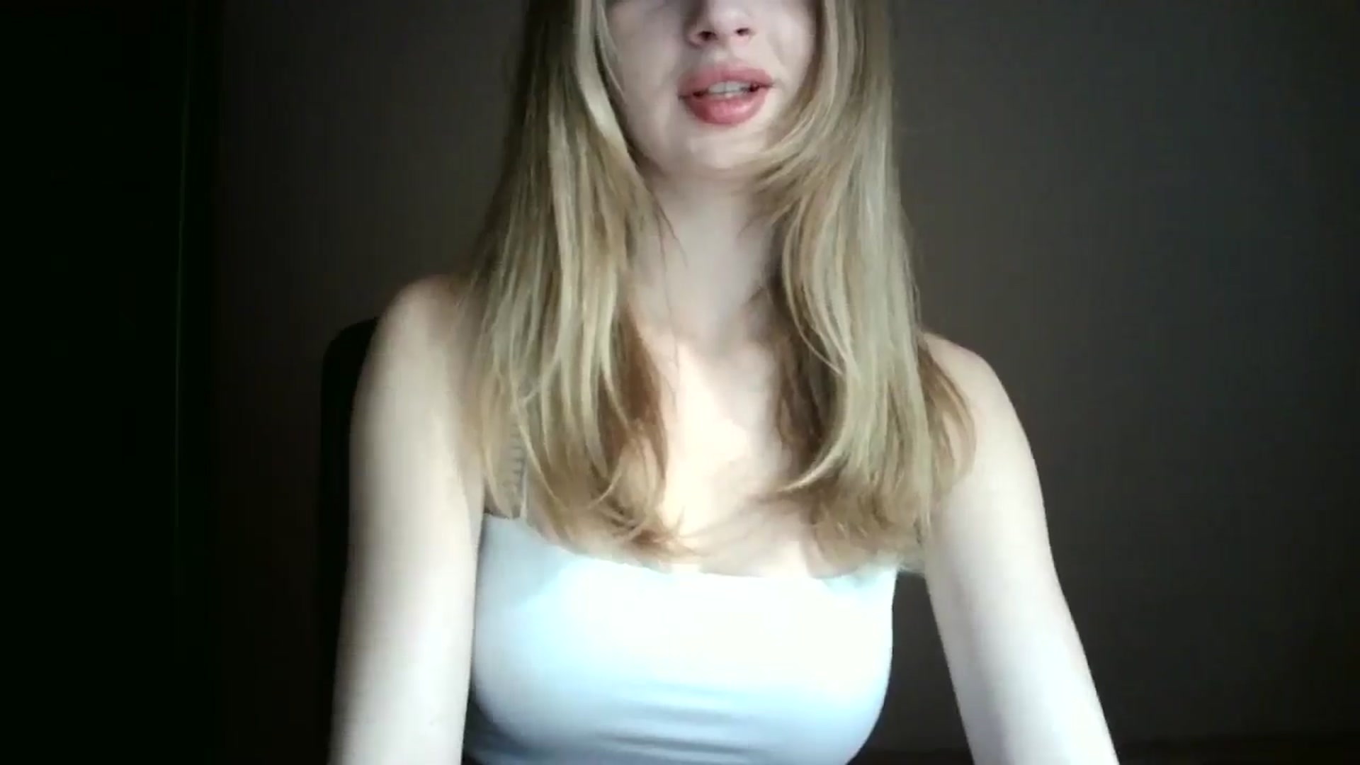 Gallery image thumbnail from MaryyCo's myfreecams stream on, 03/22/2025, 16:44 image 11 of 20