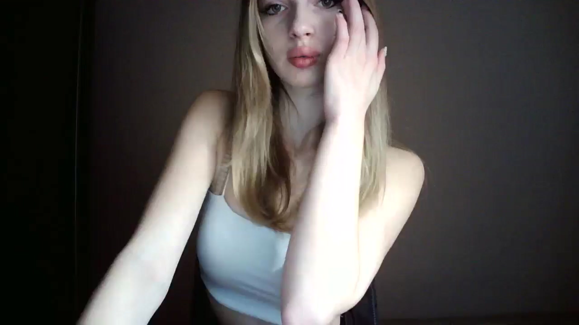 Gallery image thumbnail from MaryyCo's myfreecams stream on, 03/22/2025, 16:44 image 12 of 20