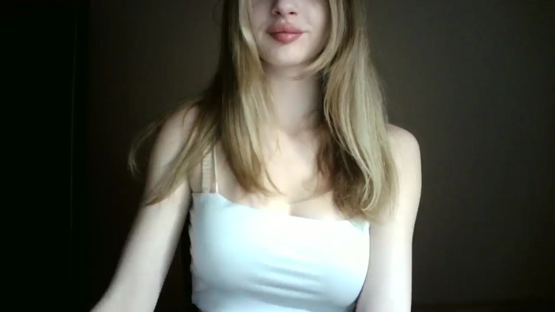 Gallery image thumbnail from MaryyCo's myfreecams stream on, 03/22/2025, 16:44 image 16 of 20