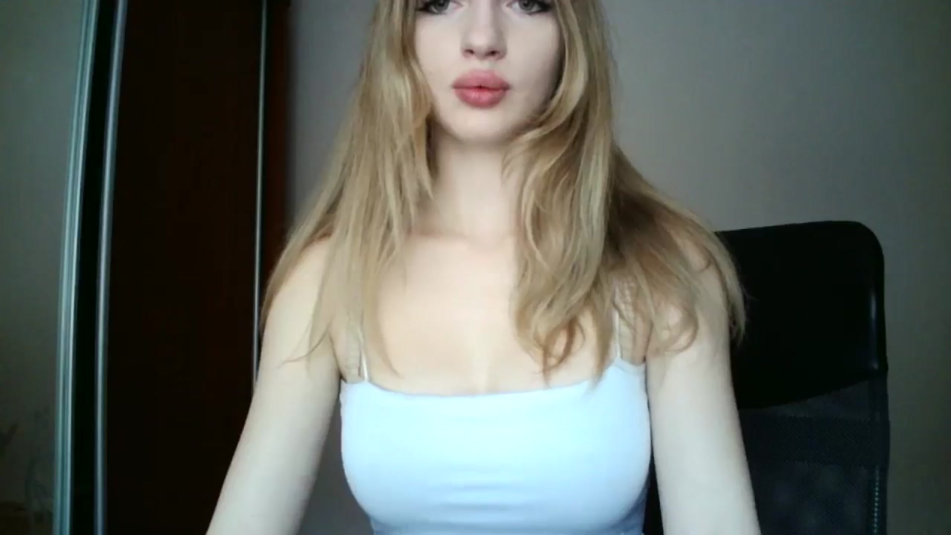Gallery image thumbnail from MaryyCo's myfreecams stream on, 03/23/2025, 13:07 image 17 of 20