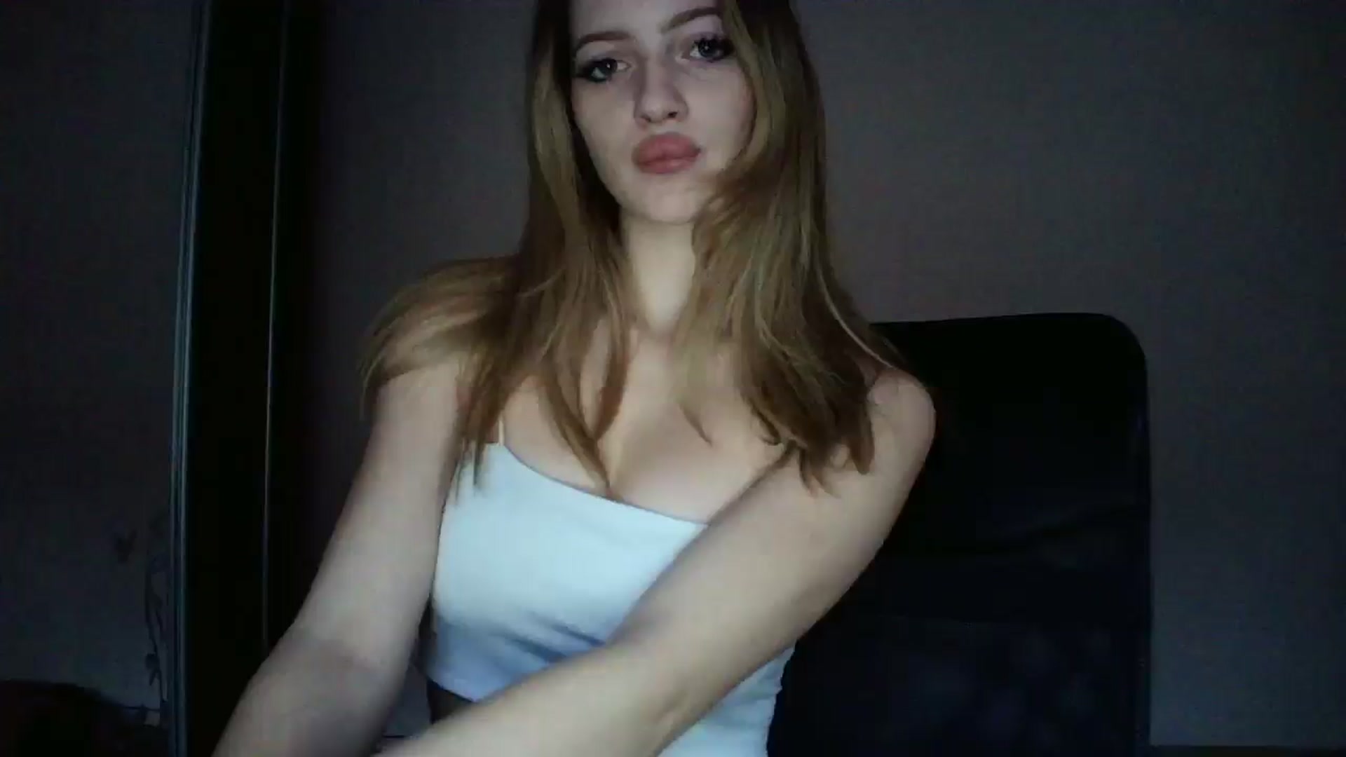 Gallery image thumbnail from MaryyCo's myfreecams stream on, 03/23/2025, 16:19 image 14 of 20