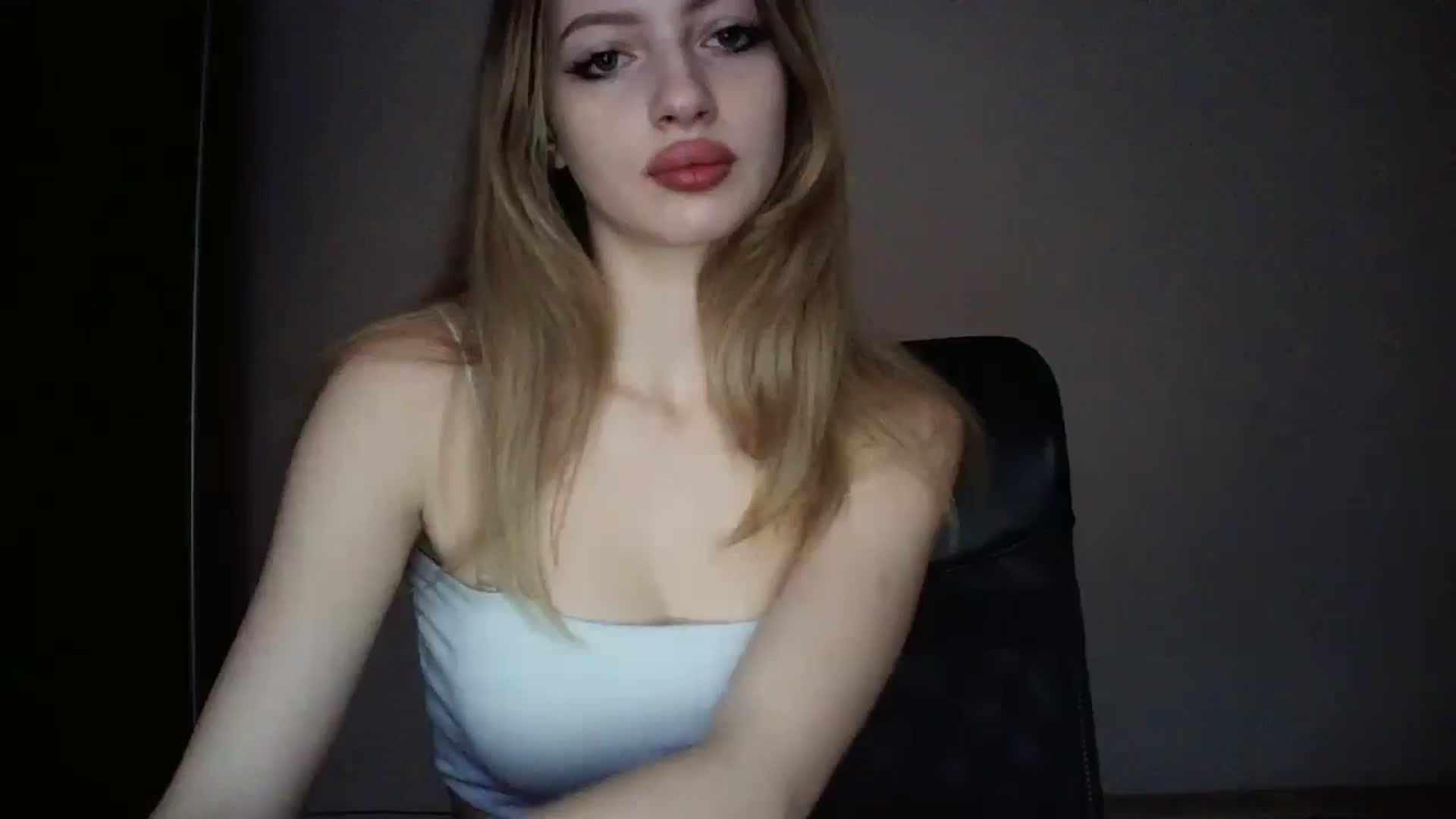 Gallery image thumbnail from MaryyCo's myfreecams stream on, 03/24/2025, 15:14 image 1 of 20