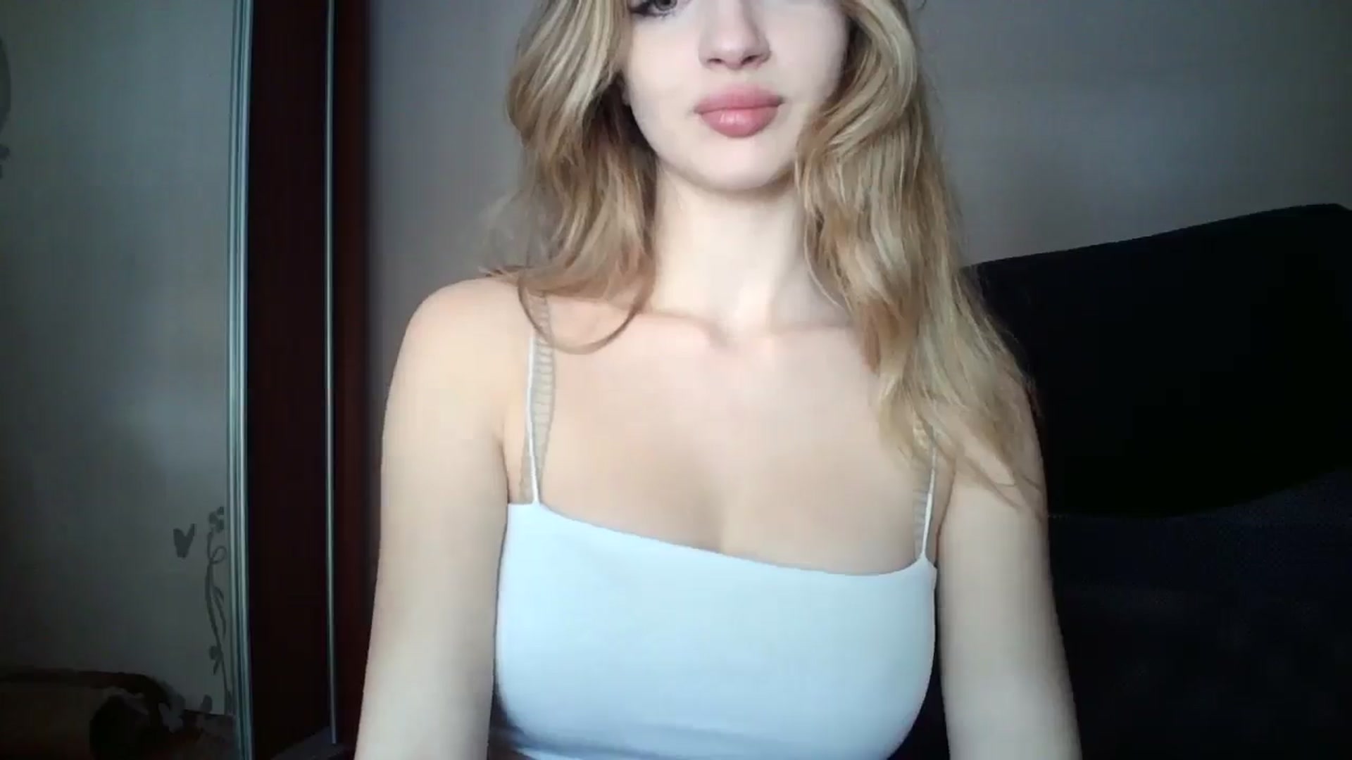 Gallery image thumbnail from MaryyCo's myfreecams stream on, 04/06/2025, 13:16 image 15 of 20