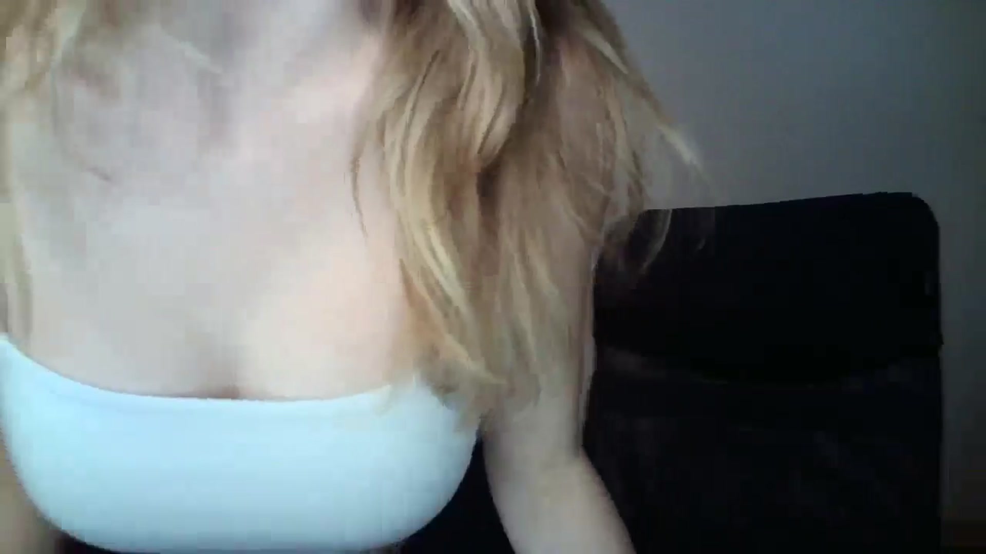 Gallery image thumbnail from MaryyCo's myfreecams stream on, 04/07/2025, 12:24 image 18 of 20