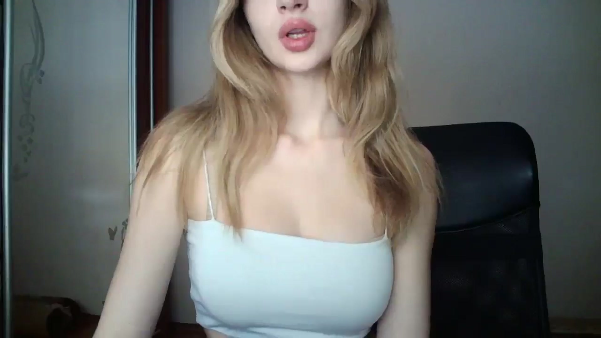 Gallery image thumbnail from MaryyCo's myfreecams stream on, 04/07/2025, 12:24 image 7 of 20