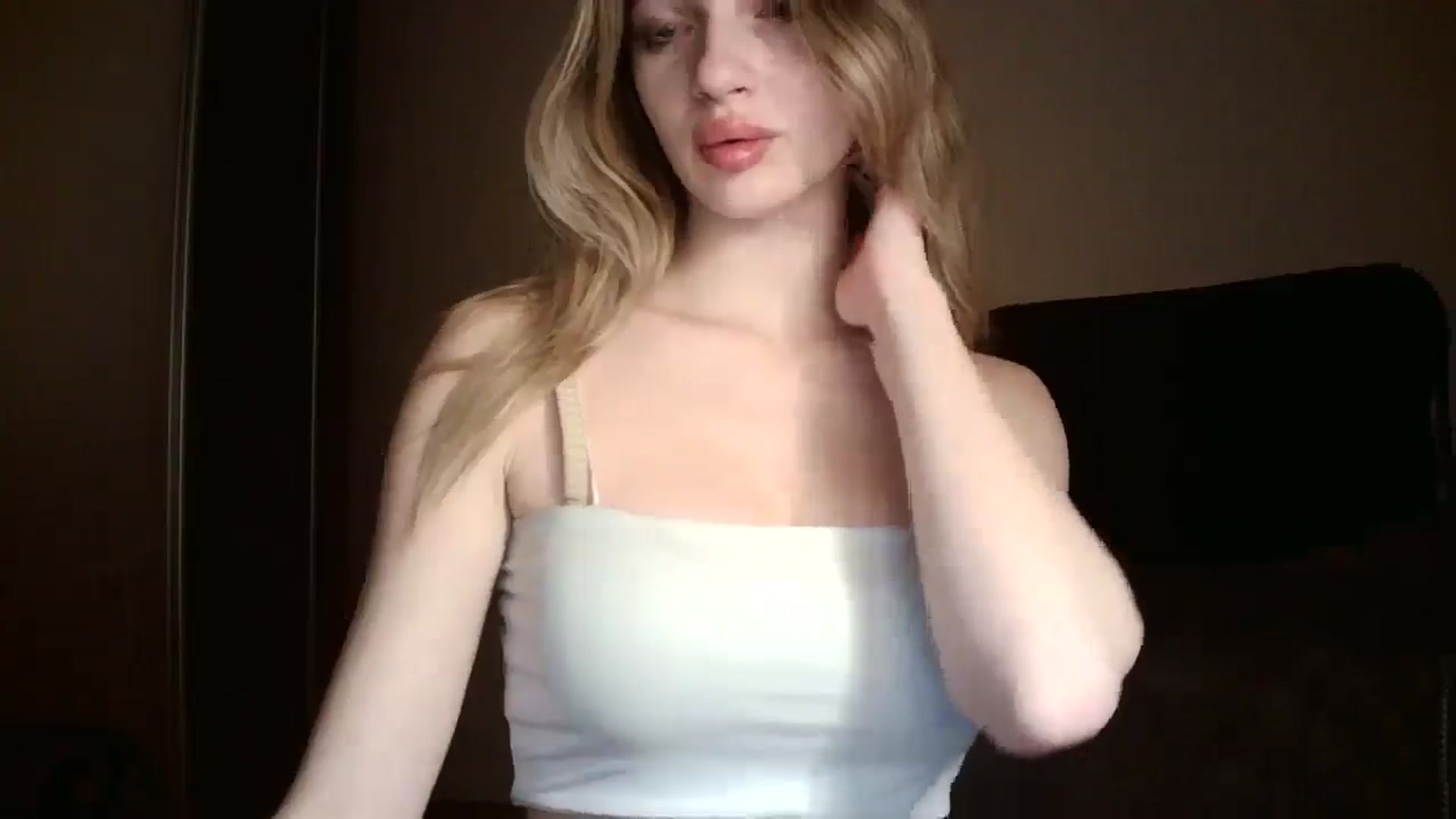 Gallery image thumbnail from MaryyCo's myfreecams stream on, 04/07/2025, 18:00 image 18 of 20