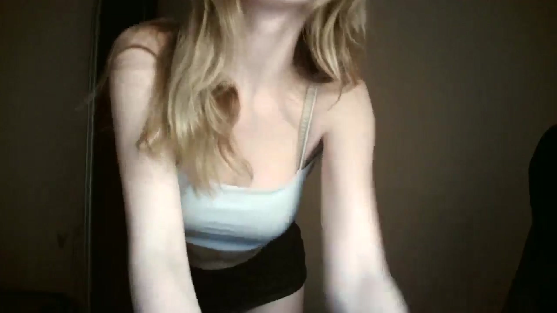 Gallery image thumbnail from MaryyCo's myfreecams stream on, 04/07/2025, 18:55 image 12 of 20