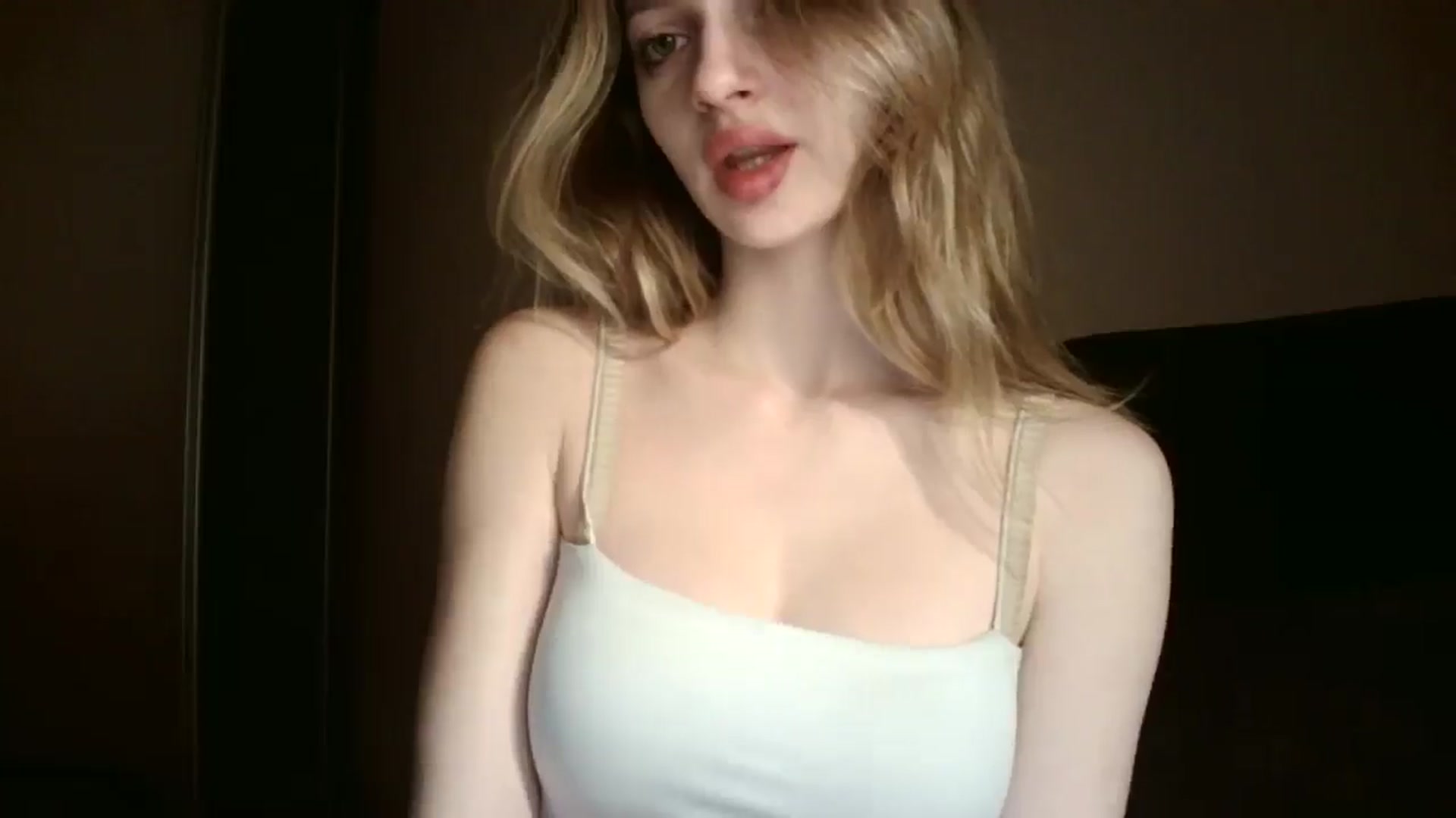 Gallery image thumbnail from MaryyCo's myfreecams stream on, 04/07/2025, 18:55 image 20 of 20
