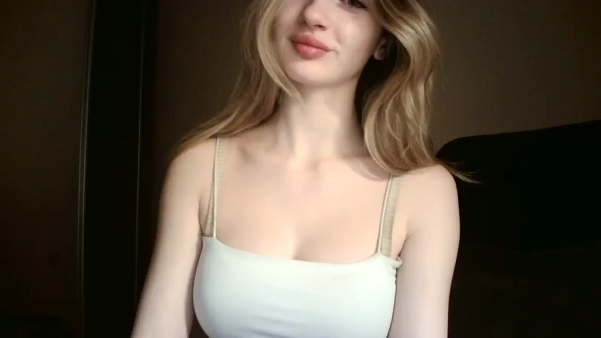 Gallery image thumbnail from MaryyCo's myfreecams stream on, 04/07/2025, 18:55 image 17 of 20