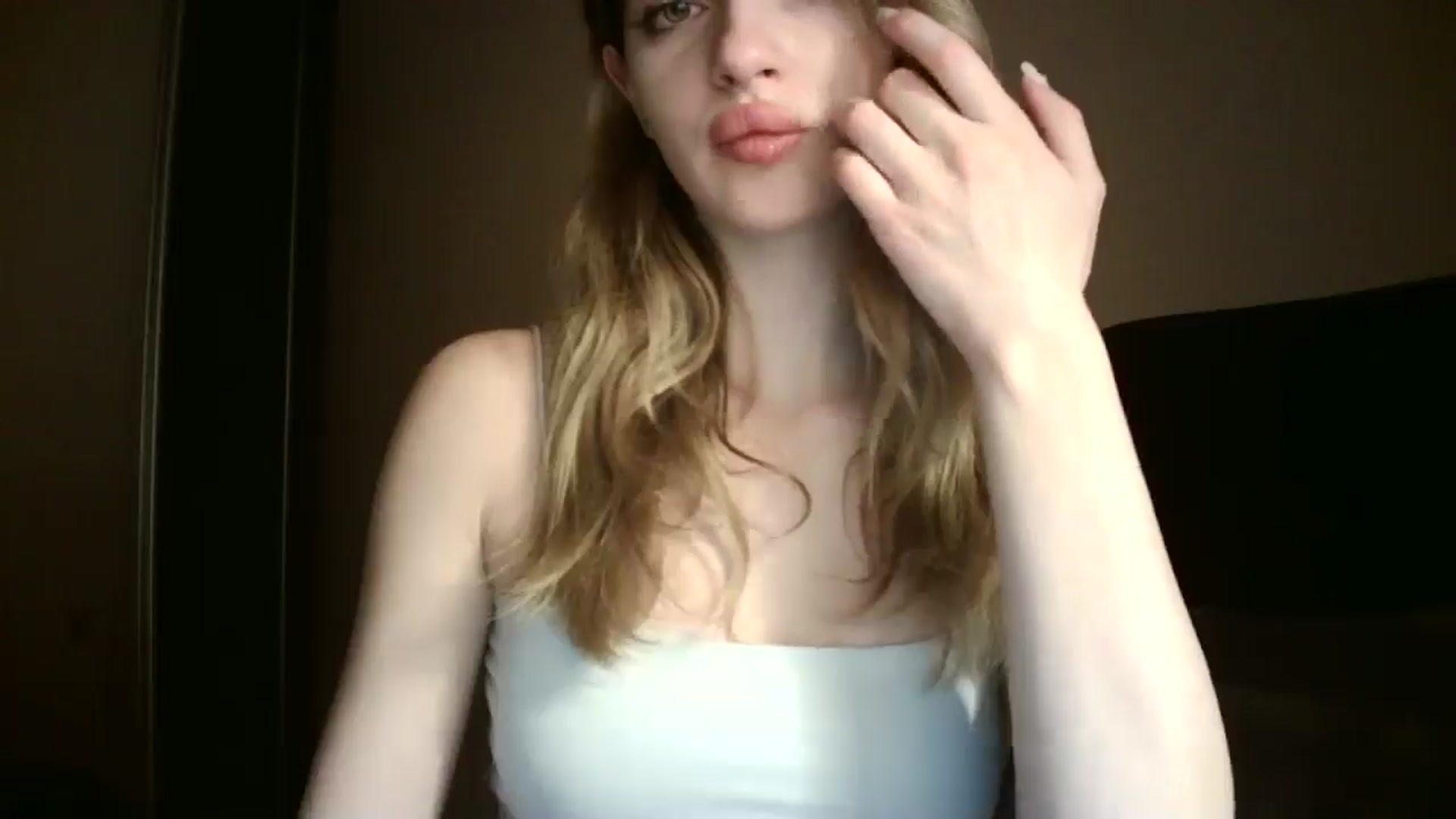 Gallery image thumbnail from MaryyCo's myfreecams stream on, 04/07/2025, 18:55 image 6 of 20