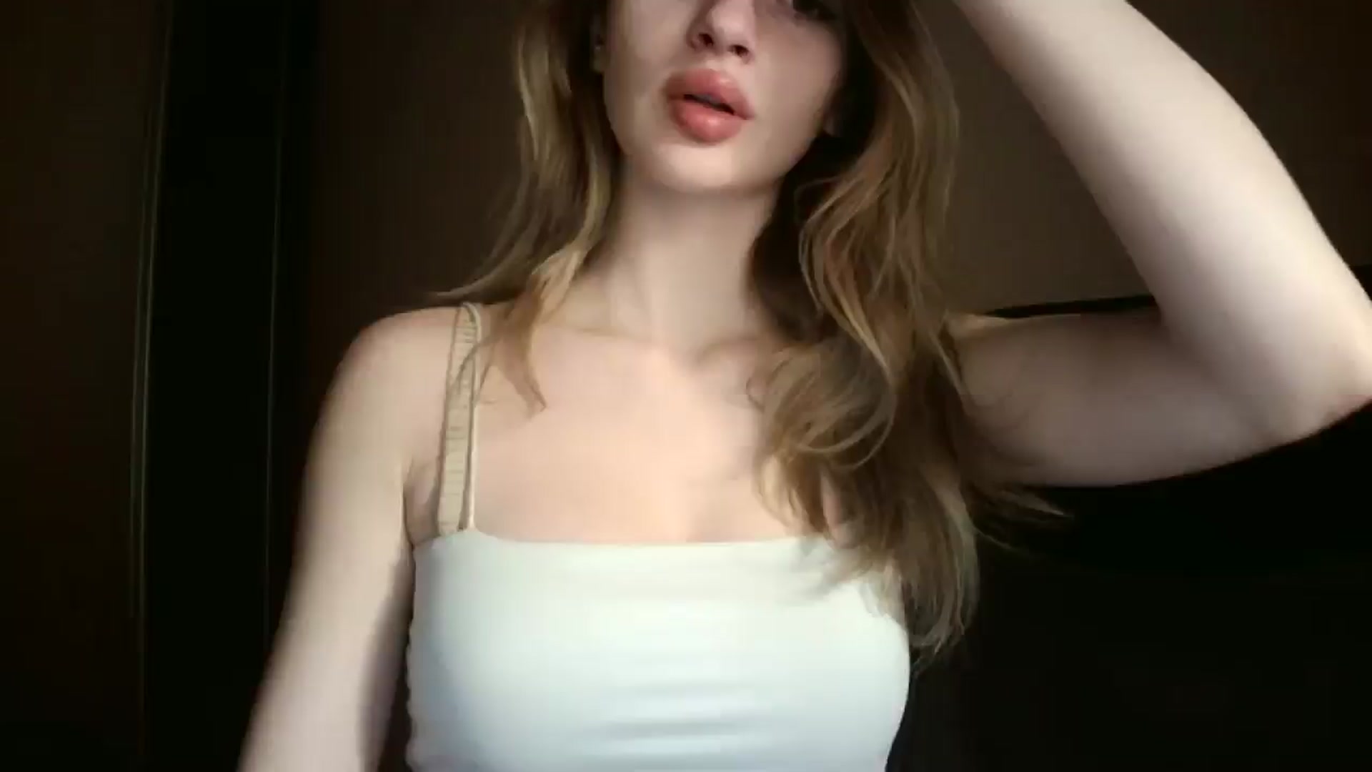 Gallery image thumbnail from MaryyCo's myfreecams stream on, 04/07/2025, 18:55 image 3 of 20
