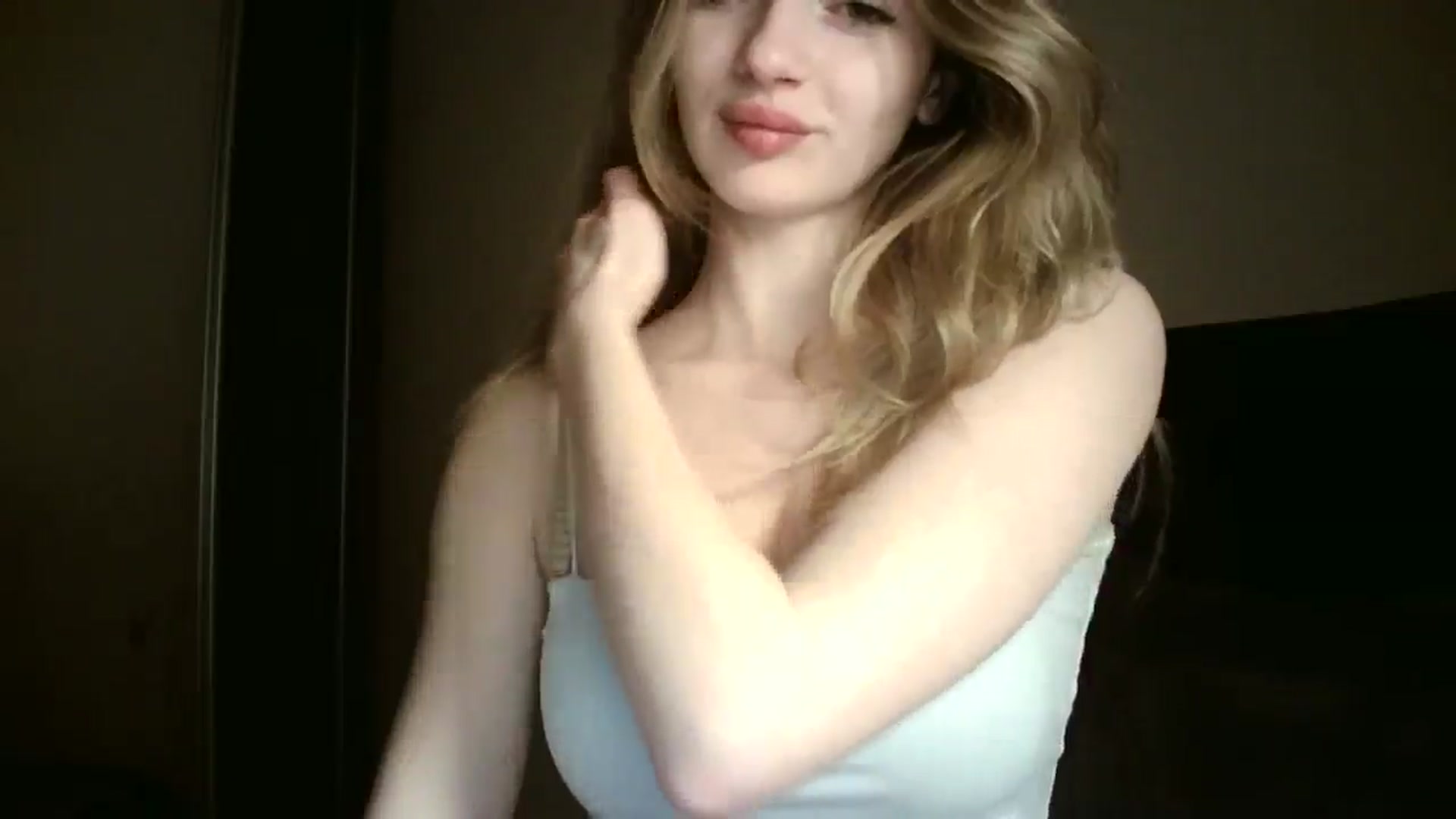 Gallery image thumbnail from MaryyCo's myfreecams stream on, 04/07/2025, 18:55 image 16 of 20