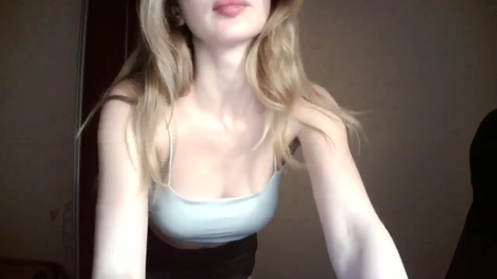 Gallery image thumbnail from MaryyCo's myfreecams stream on, 04/07/2025, 18:55 image 15 of 20