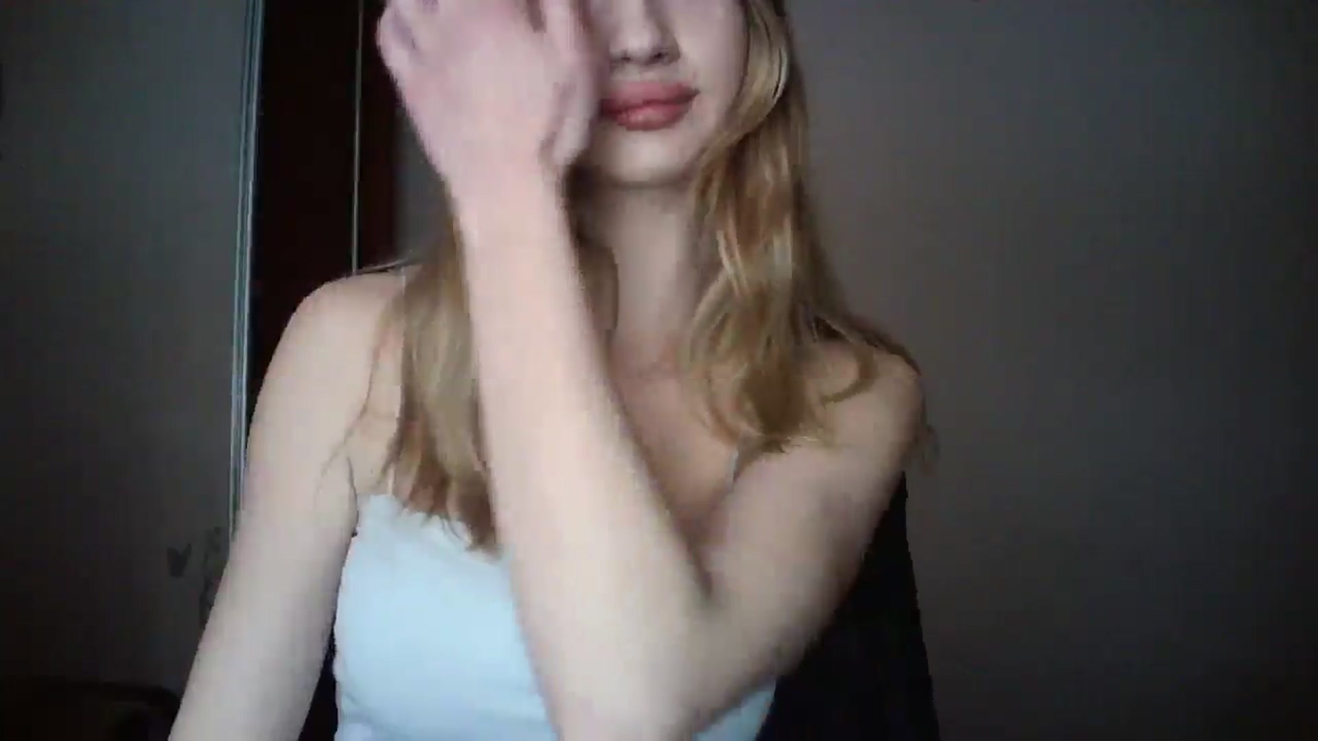 Gallery image thumbnail from MaryyCo's myfreecams stream on, 04/08/2025, 10:20 image 14 of 20