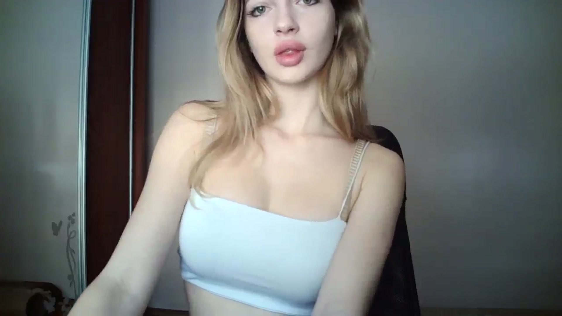 Gallery image thumbnail from MaryyCo's myfreecams stream on, 04/08/2025, 11:09 image 4 of 20