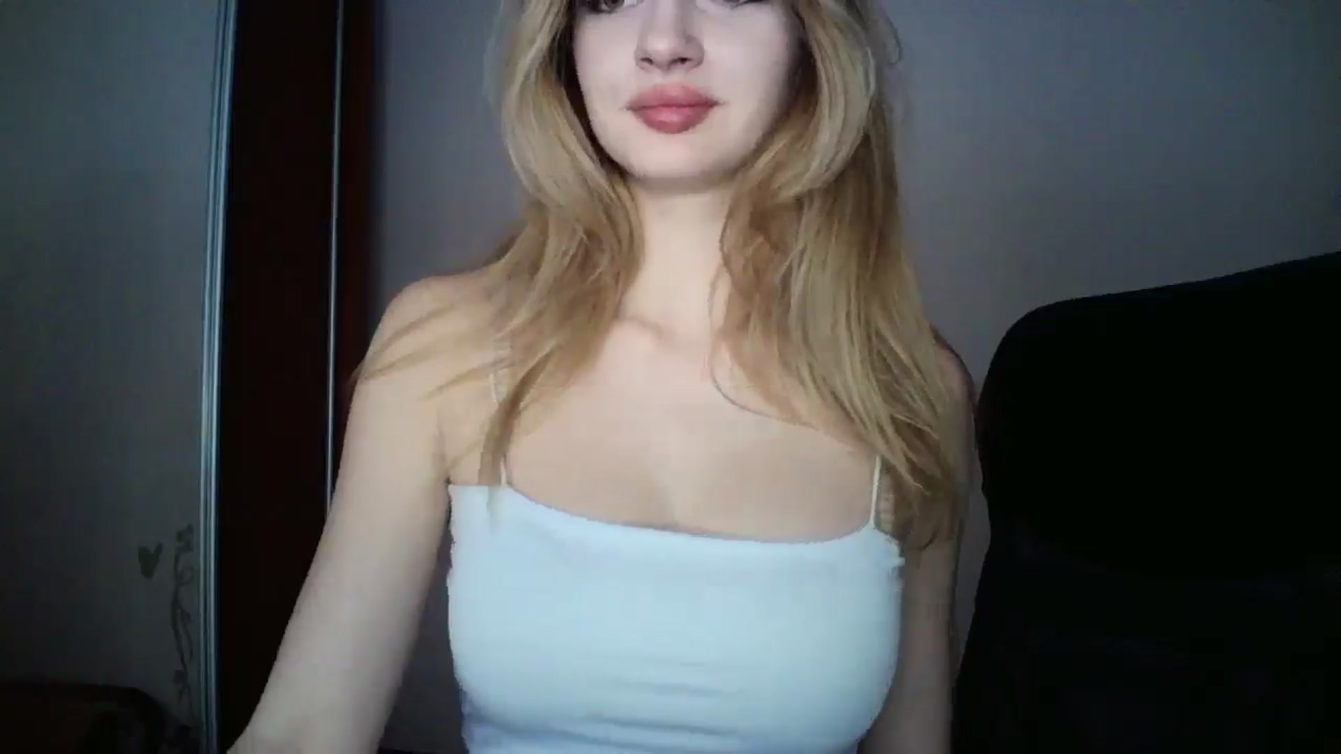 Gallery image thumbnail from MaryyCo's myfreecams stream on, 04/10/2025, 11:47 image 5 of 20
