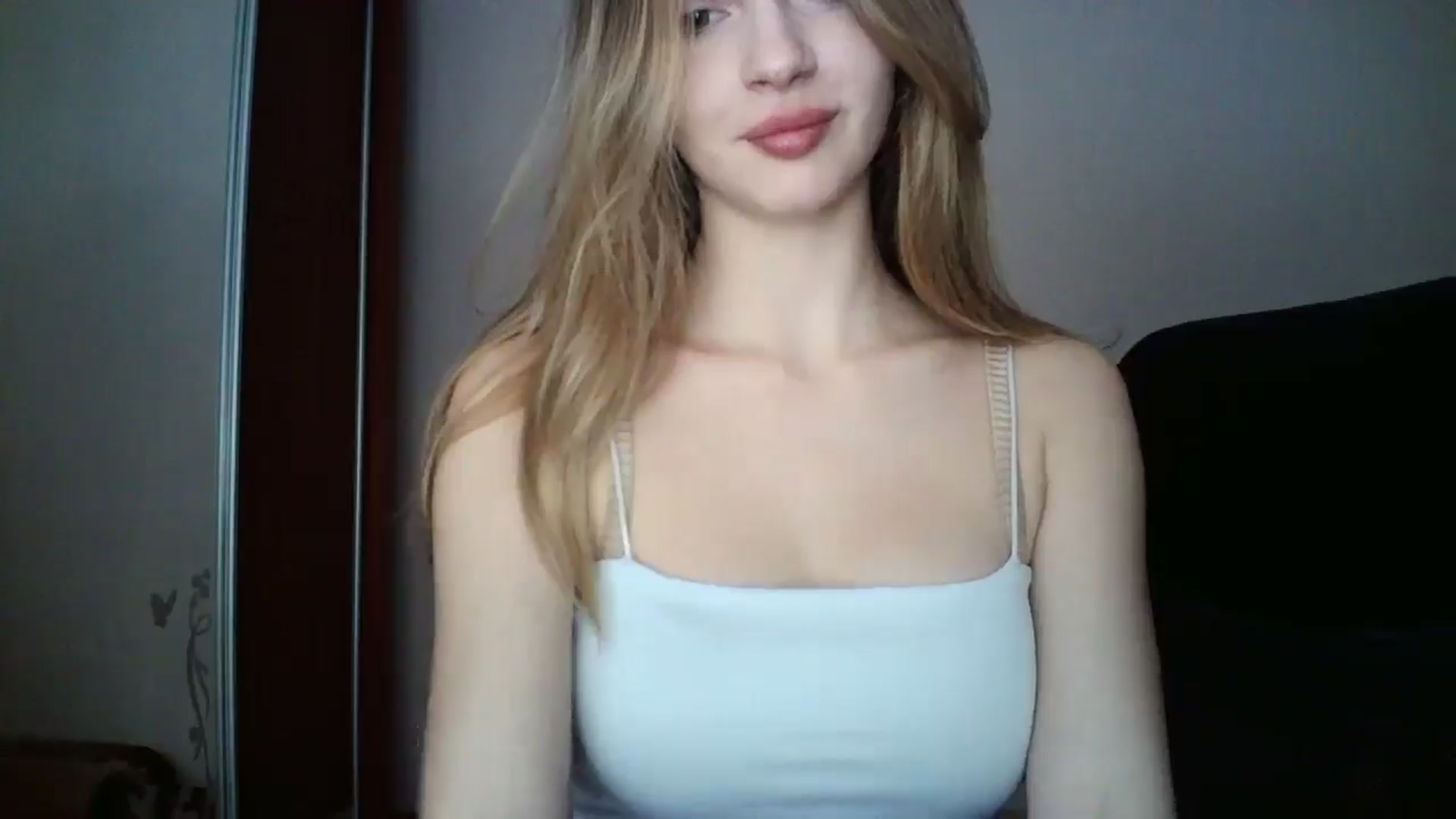 Gallery image thumbnail from MaryyCo's myfreecams stream on, 04/10/2025, 11:47 image 17 of 20
