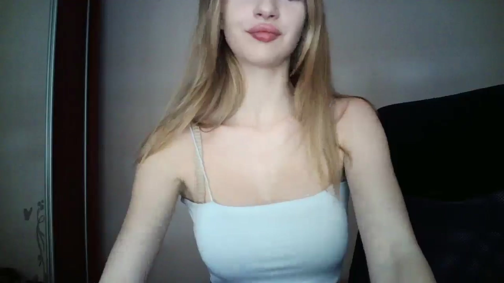 Gallery image thumbnail from MaryyCo's myfreecams stream on, 04/11/2025, 11:11 image 2 of 20