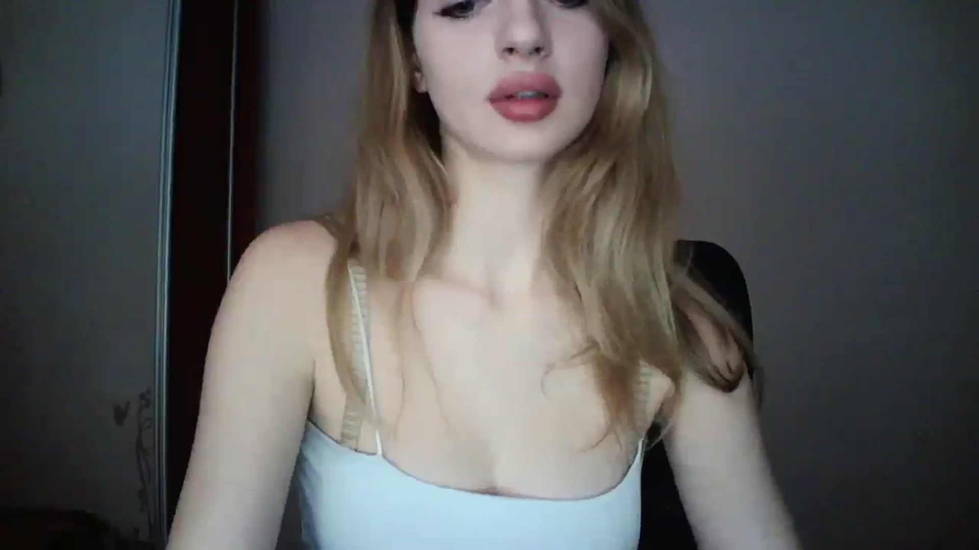 Gallery image thumbnail from MaryyCo's myfreecams stream on, 04/12/2025, 08:35 image 2 of 20