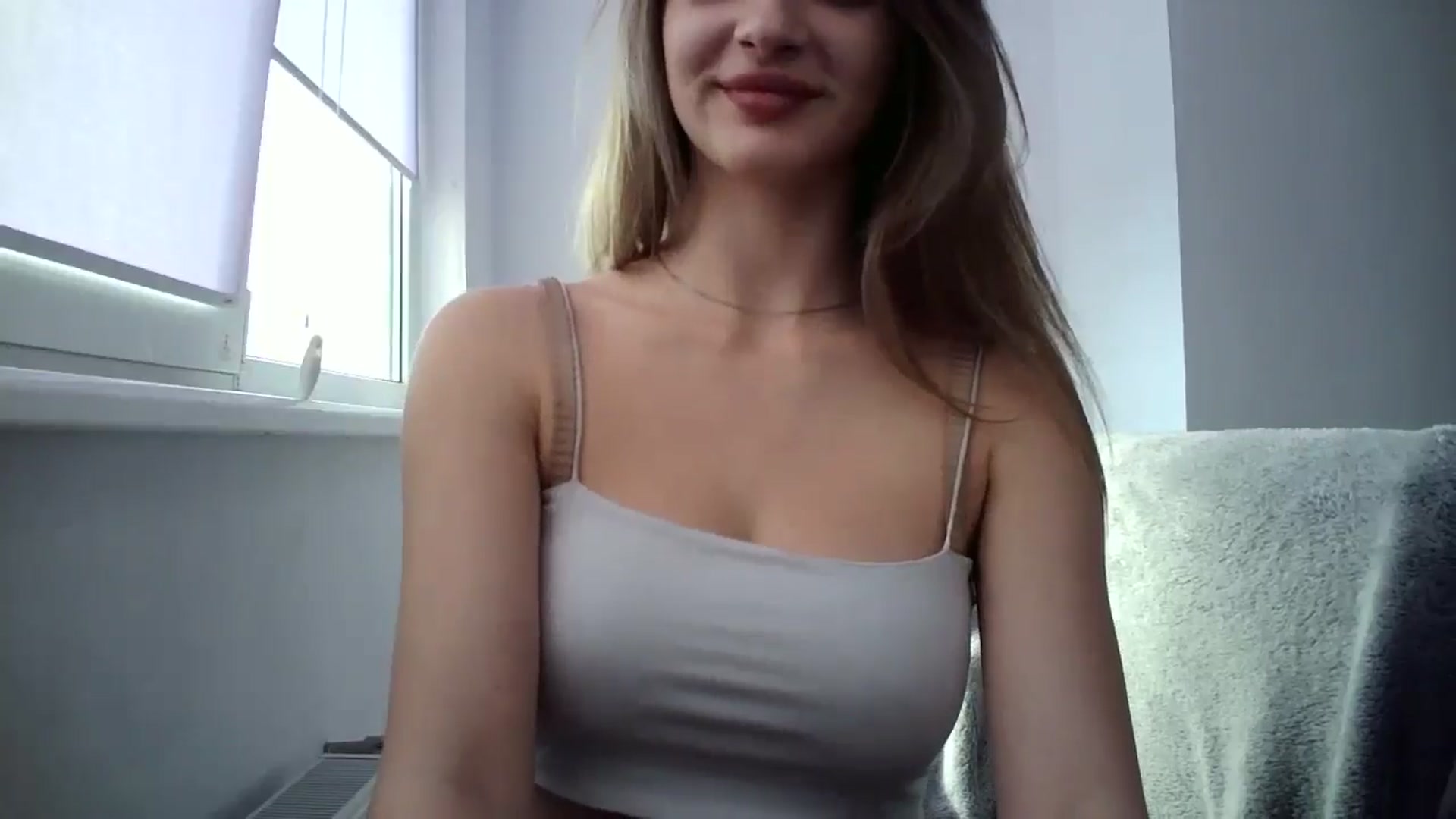 Gallery image thumbnail from MaryyCo's myfreecams stream on, 04/25/2025, 14:19 image 14 of 20