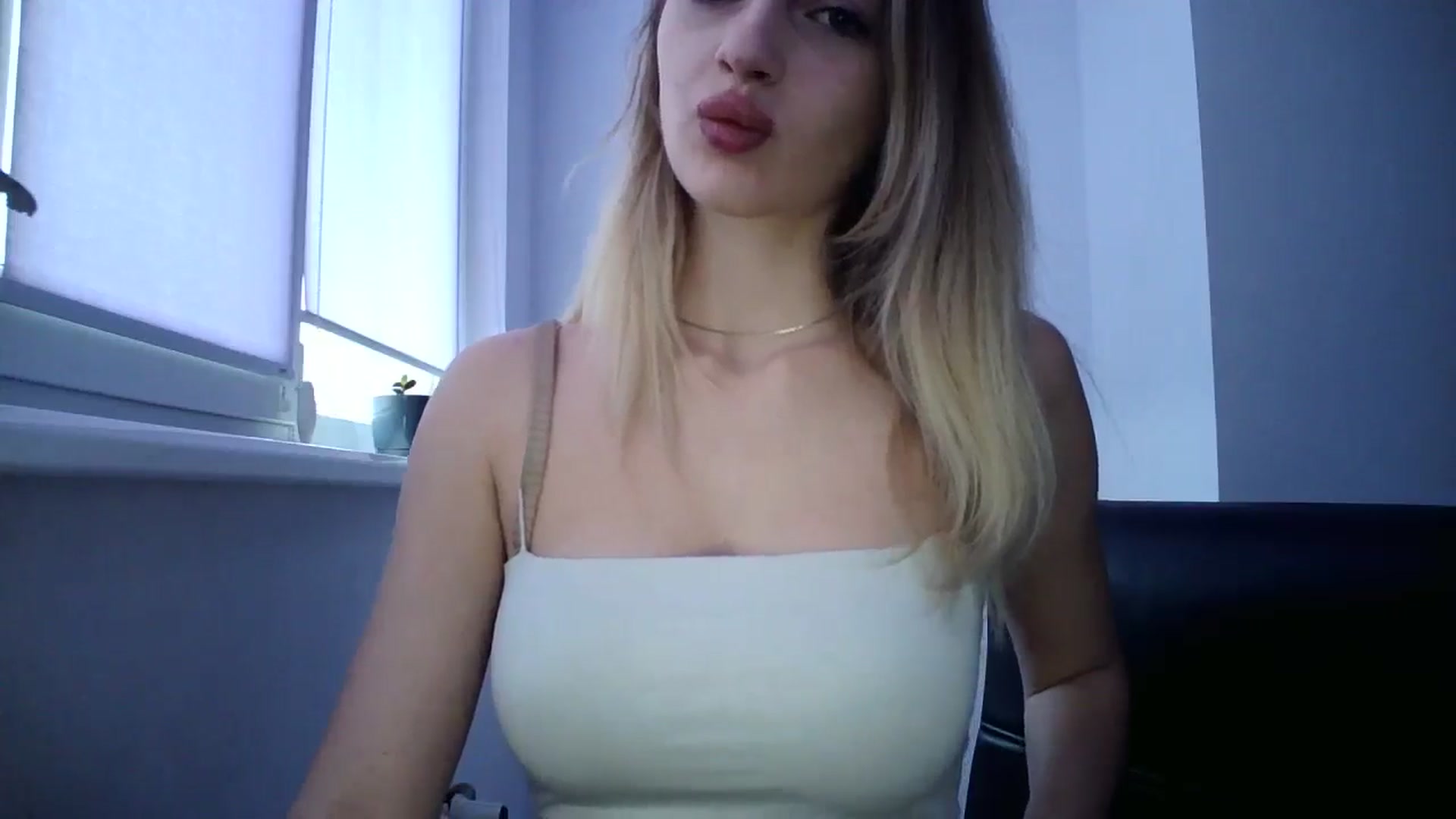 Gallery image thumbnail from MaryyCo's myfreecams stream on, 05/11/2025, 16:47 image 17 of 20