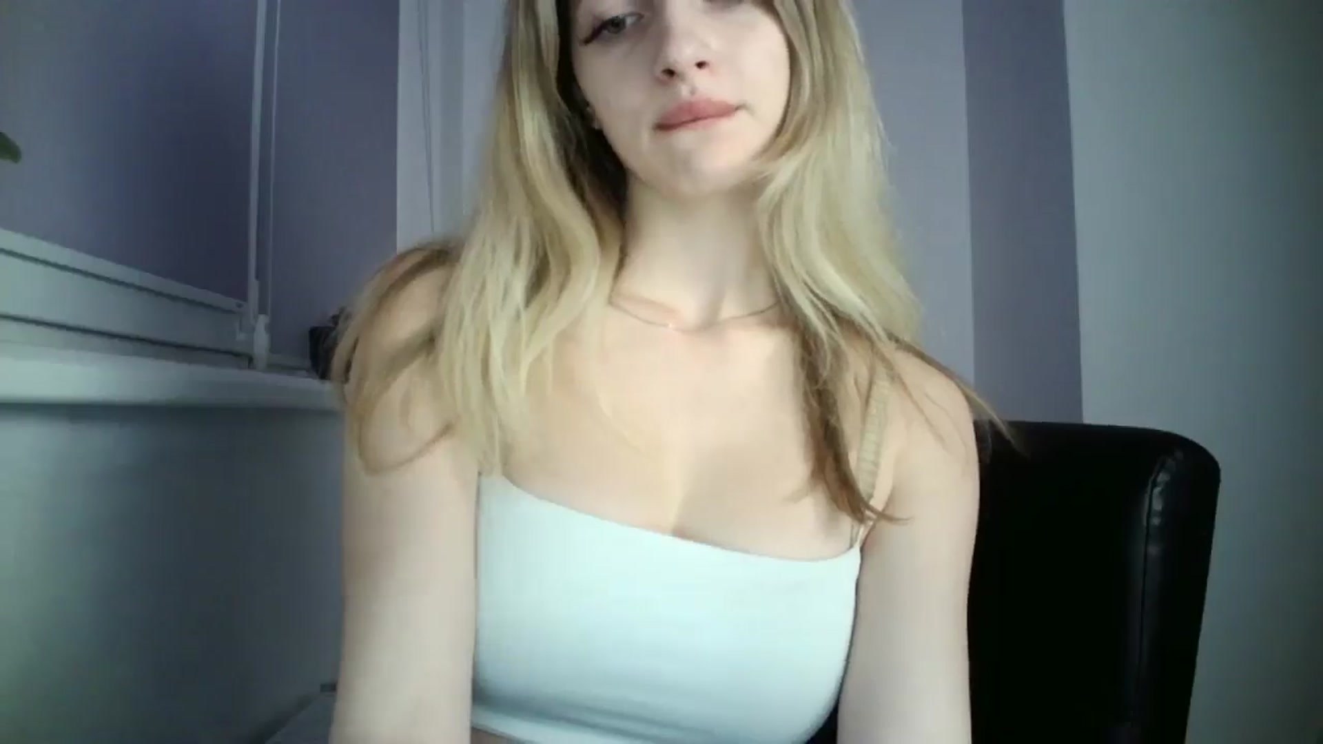 Gallery image thumbnail from MaryyCo's myfreecams stream on, 05/12/2025, 24:18 image 20 of 20