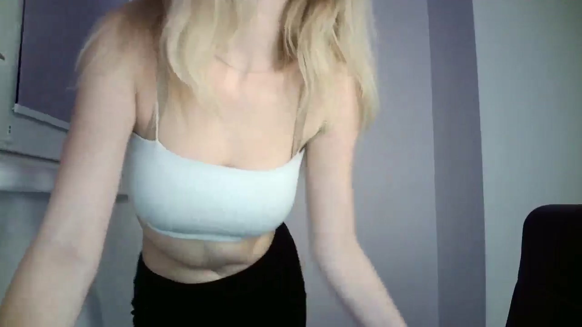 Gallery image thumbnail from MaryyCo's myfreecams stream on, 05/17/2025, 20:21 image 10 of 20