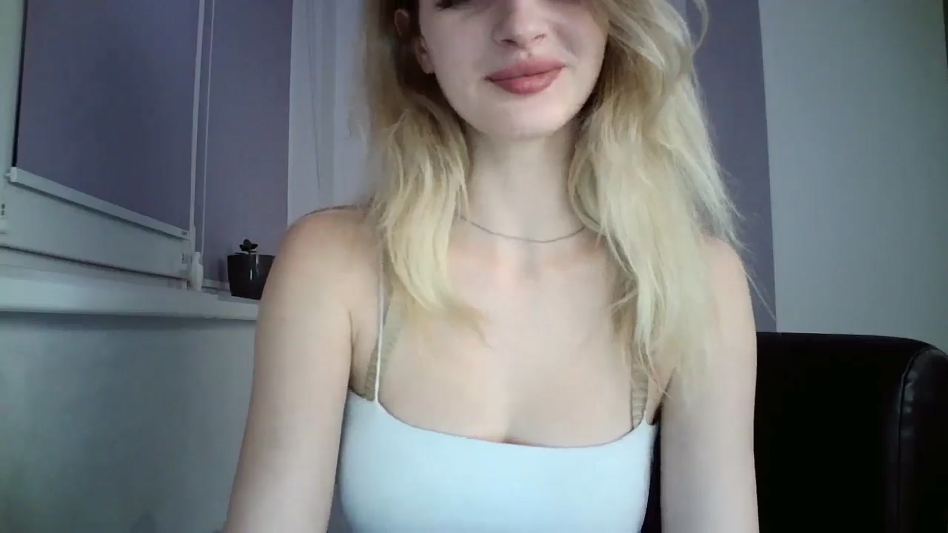 Gallery image thumbnail from MaryyCo's myfreecams stream on, 05/17/2025, 20:21 image 19 of 20
